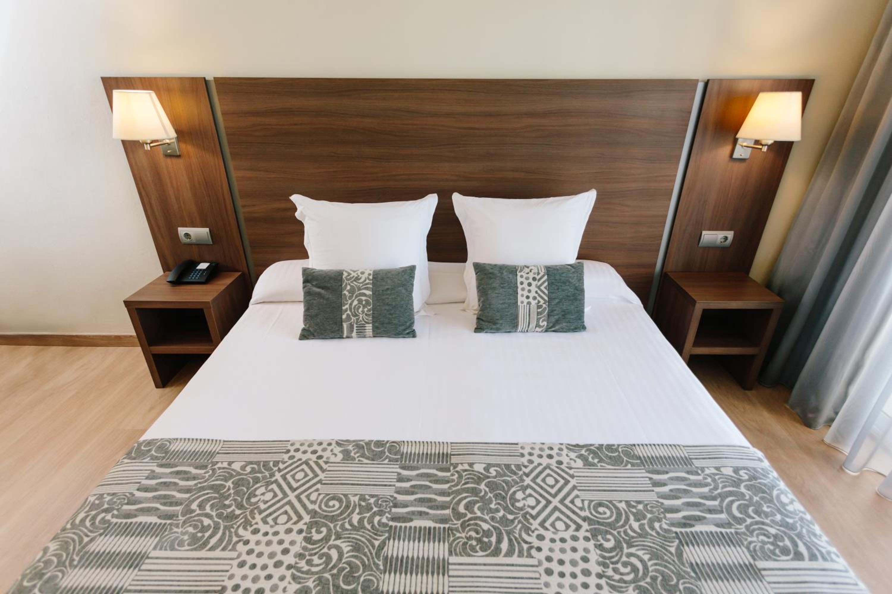 Standard Double or Twin Room (2 Adults) photo 3