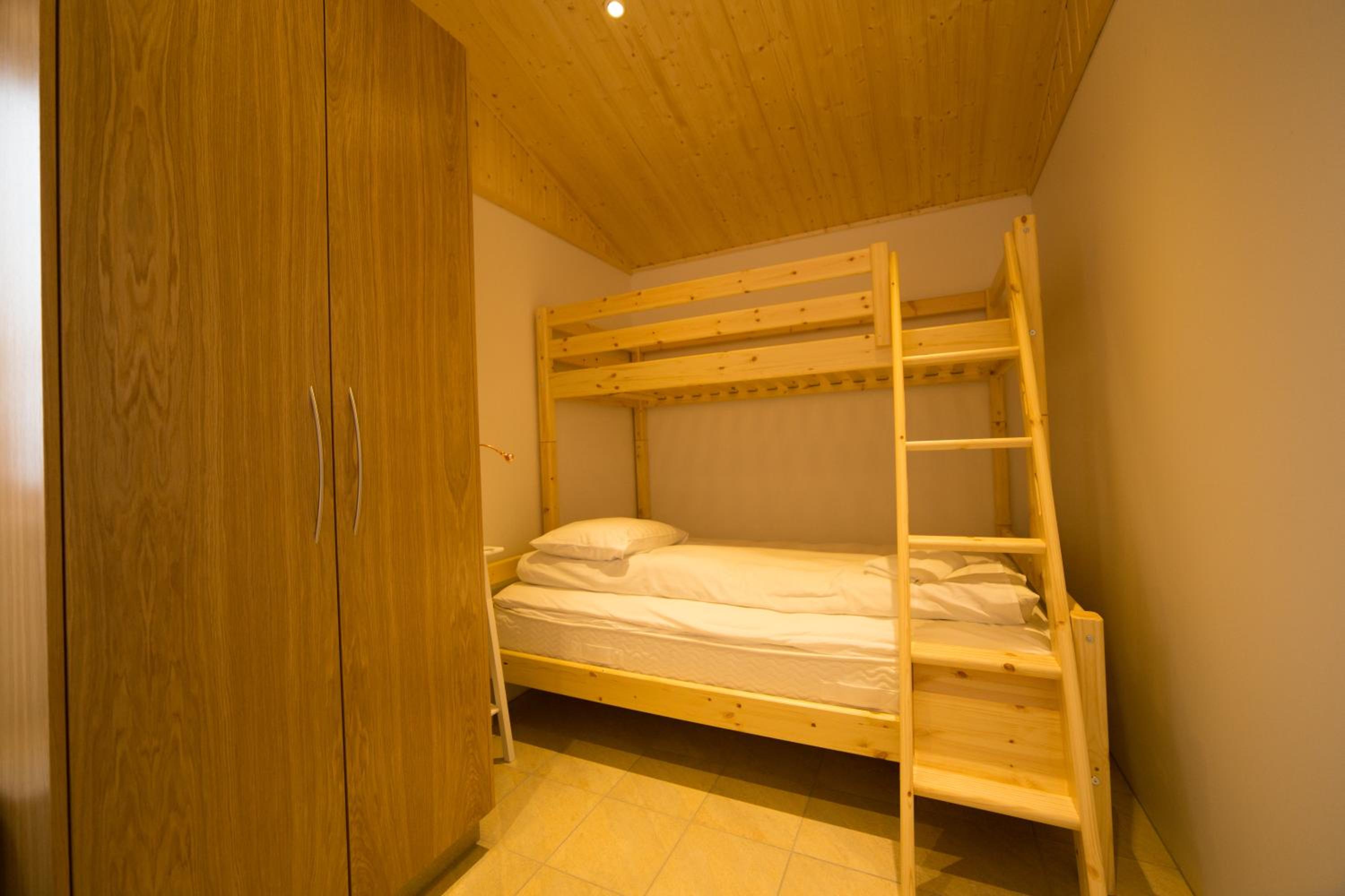 Two-Bedroom Cottage - Photo 4