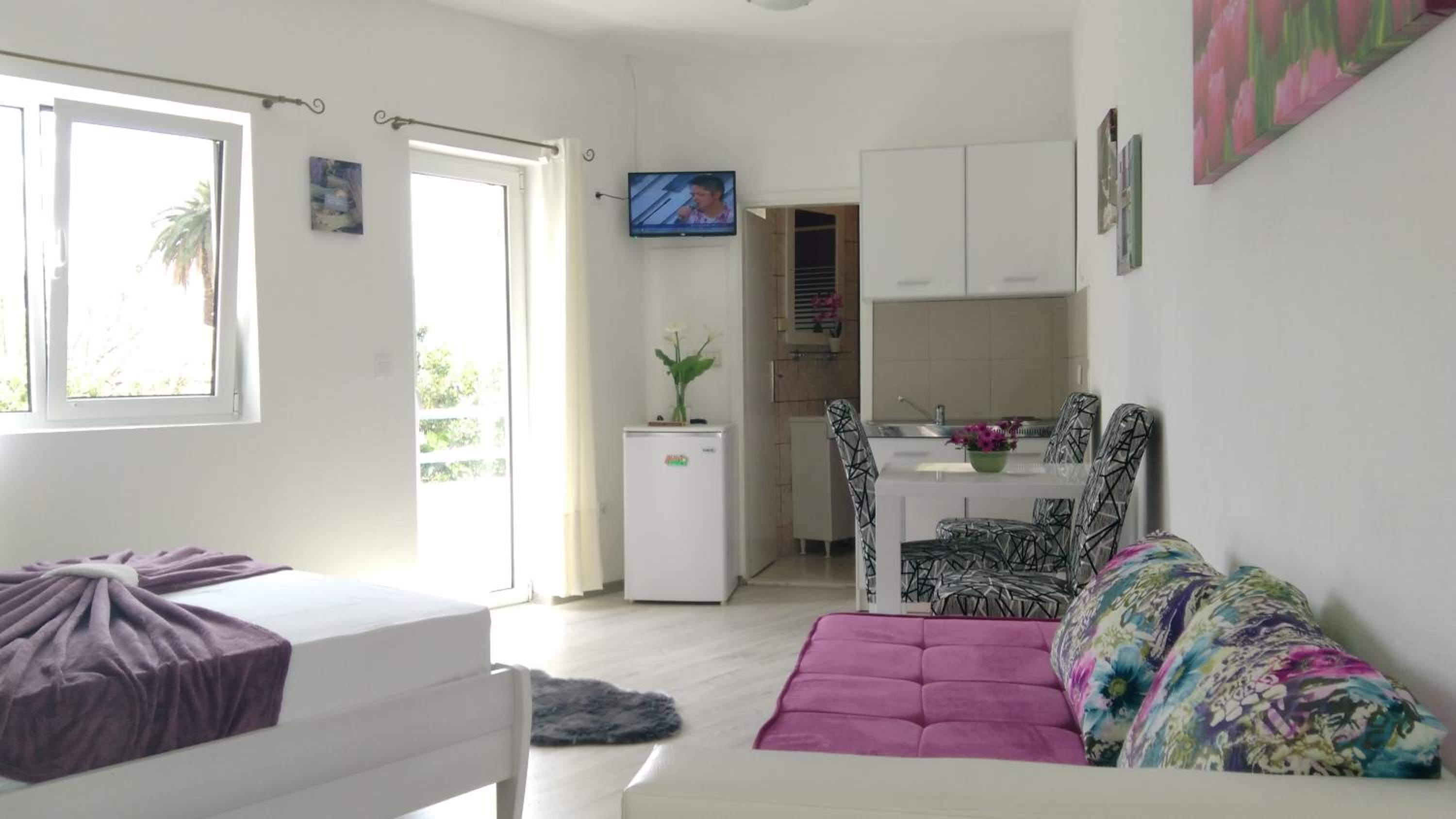 Studio with Terrace and Sea View - Photo 2