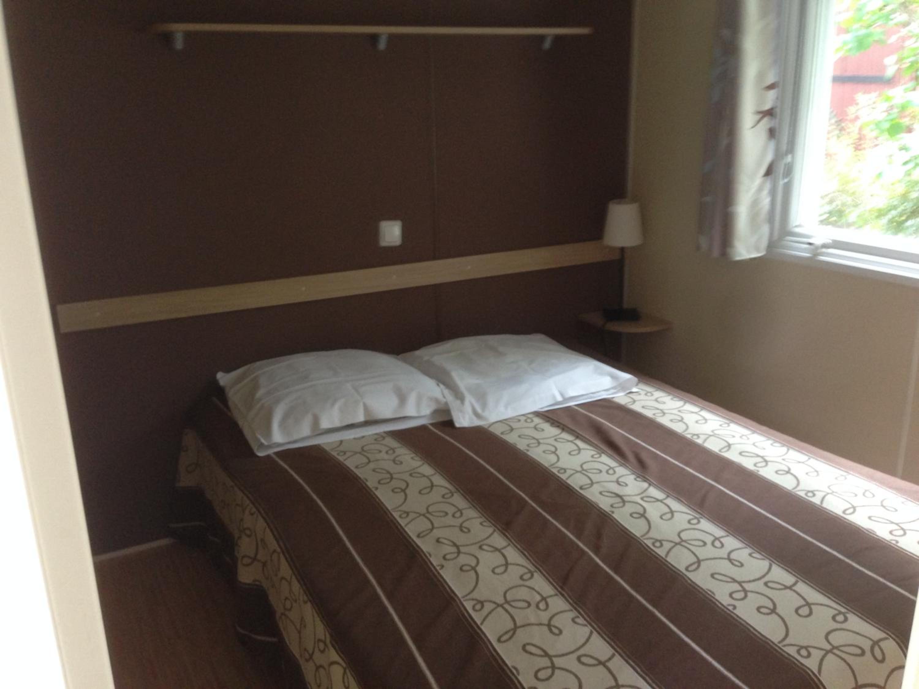 Two-Bedroom Mobile Home (4 Adults) photo 1