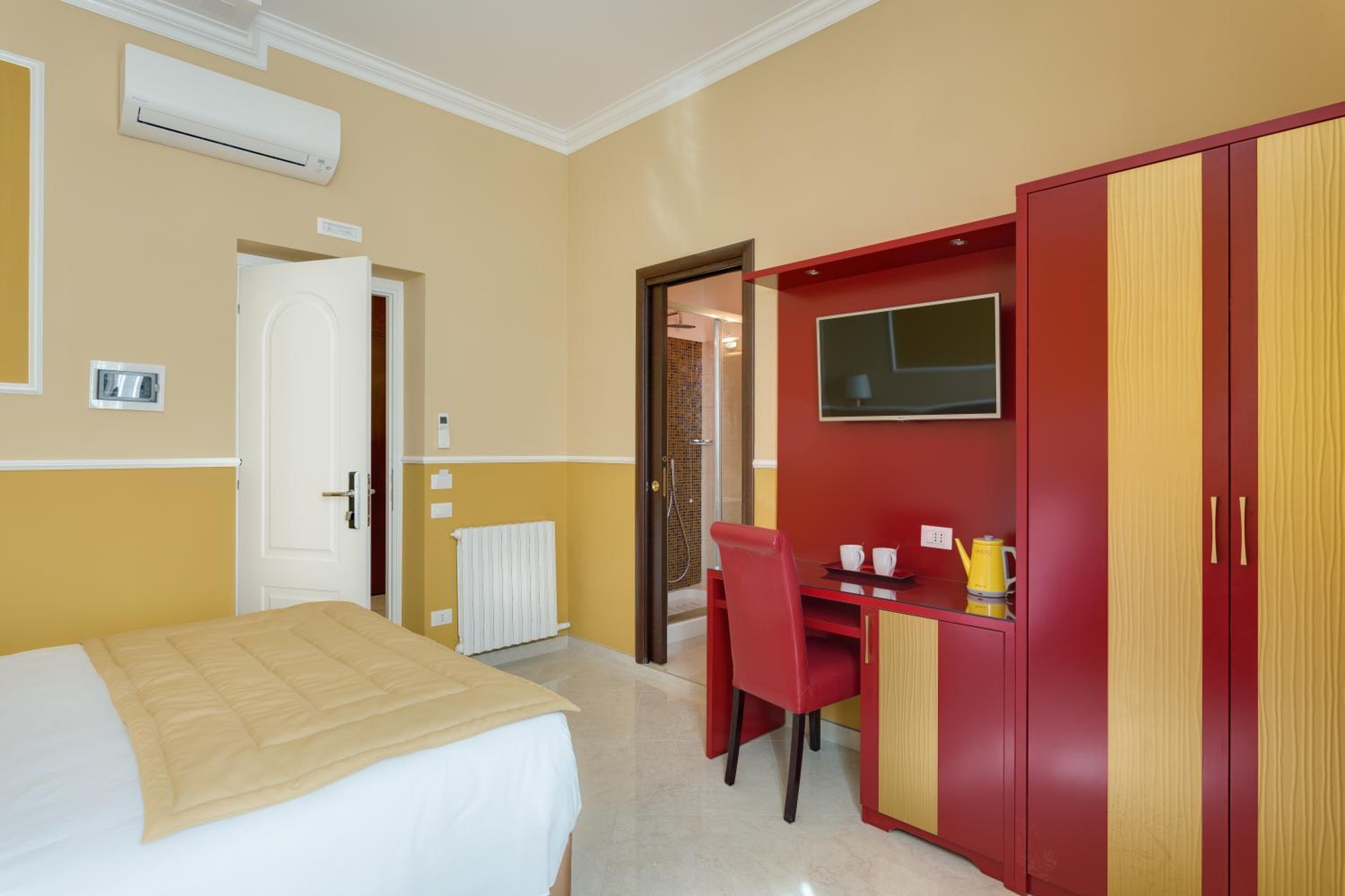 Superior Double or Twin Room photo 3