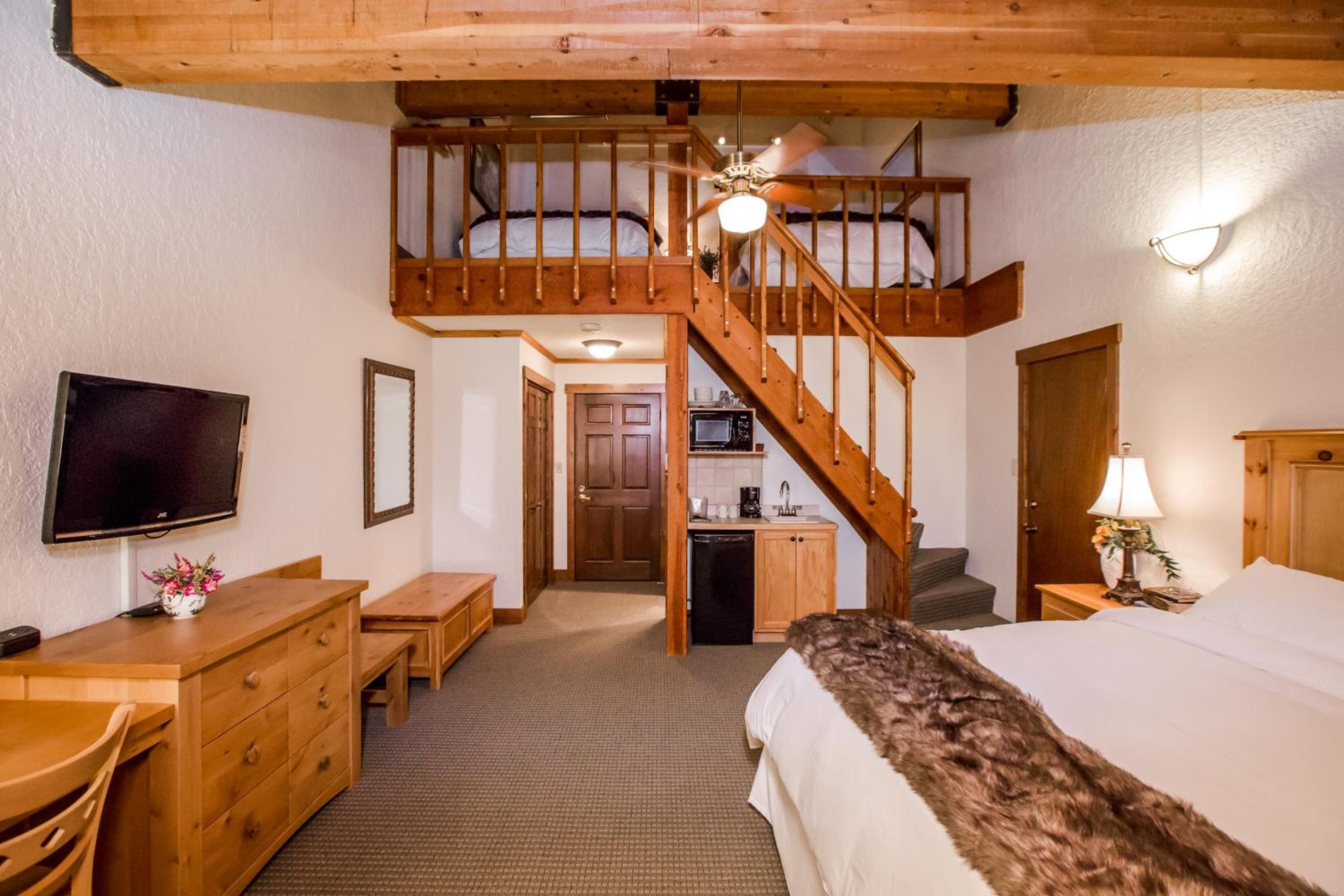 Loft - Photo 5