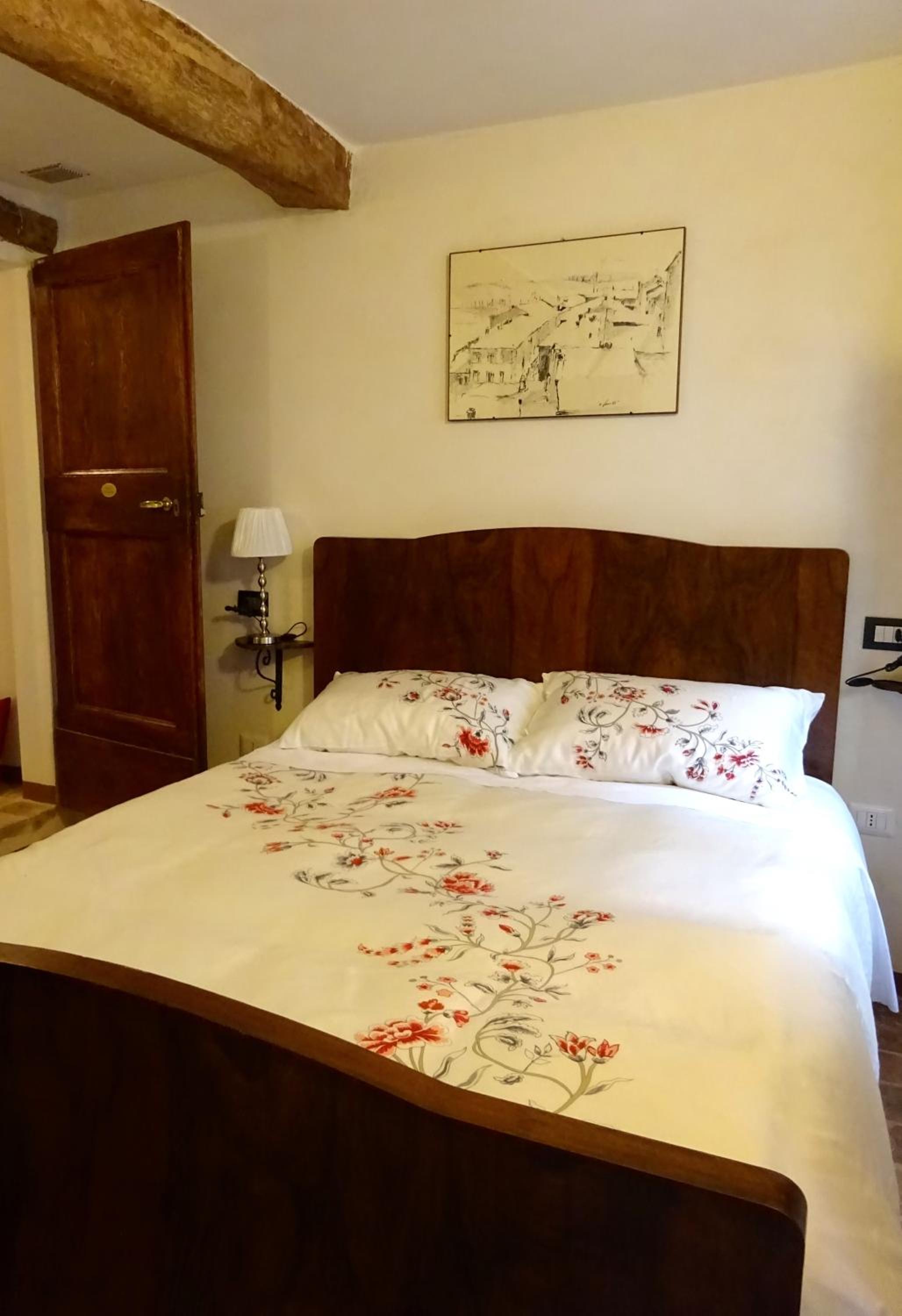 Double Room With Private Bathroom photo 1