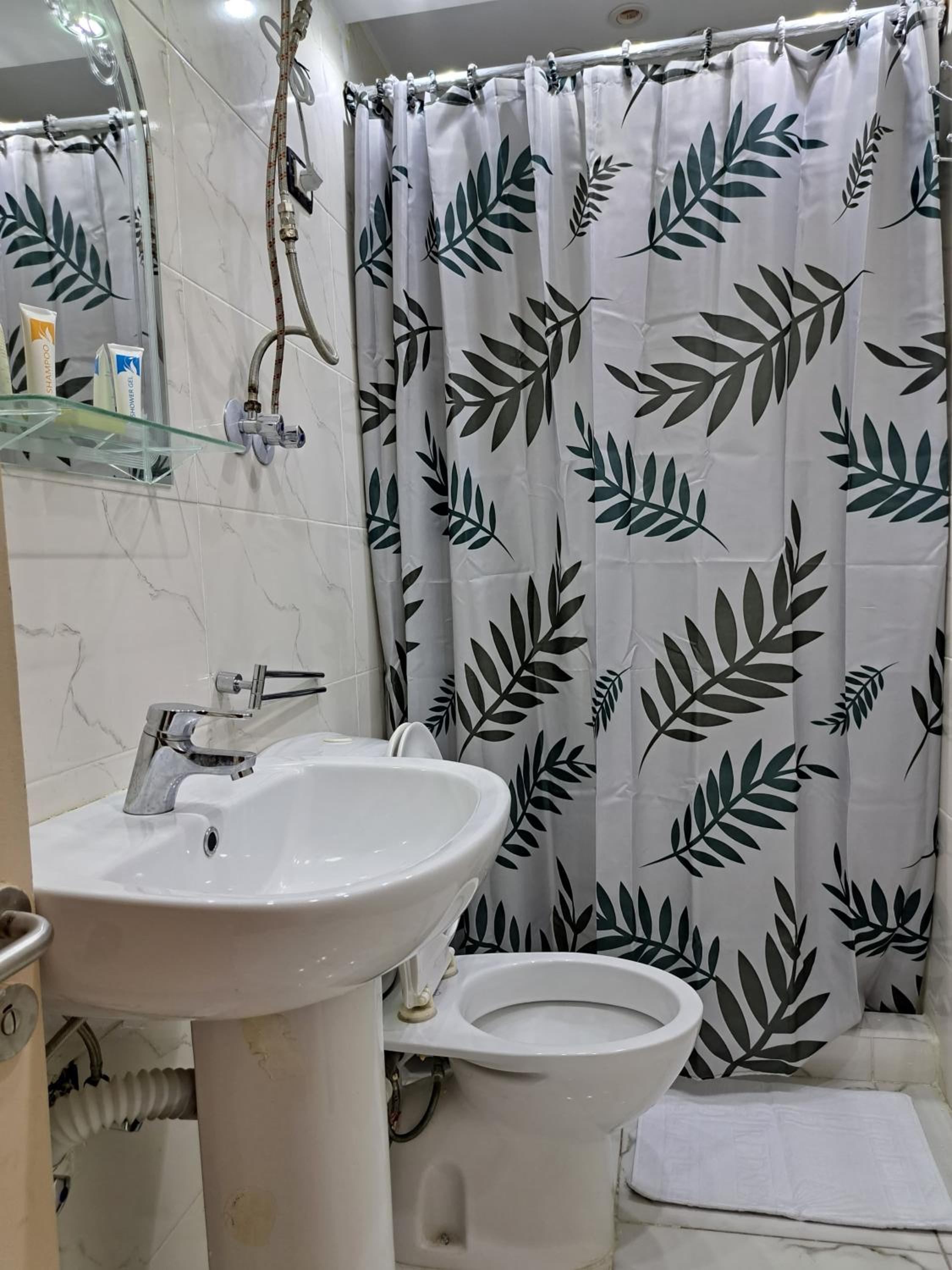 Deluxe Single Room with Balcony photo 3