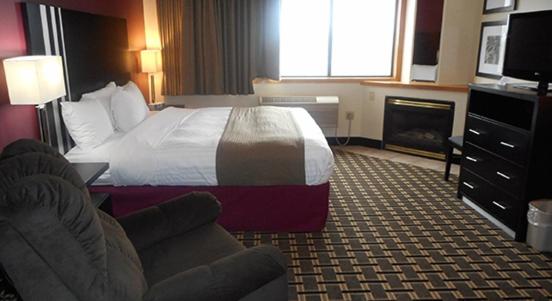 King Room - Non-Smoking - Photo 4