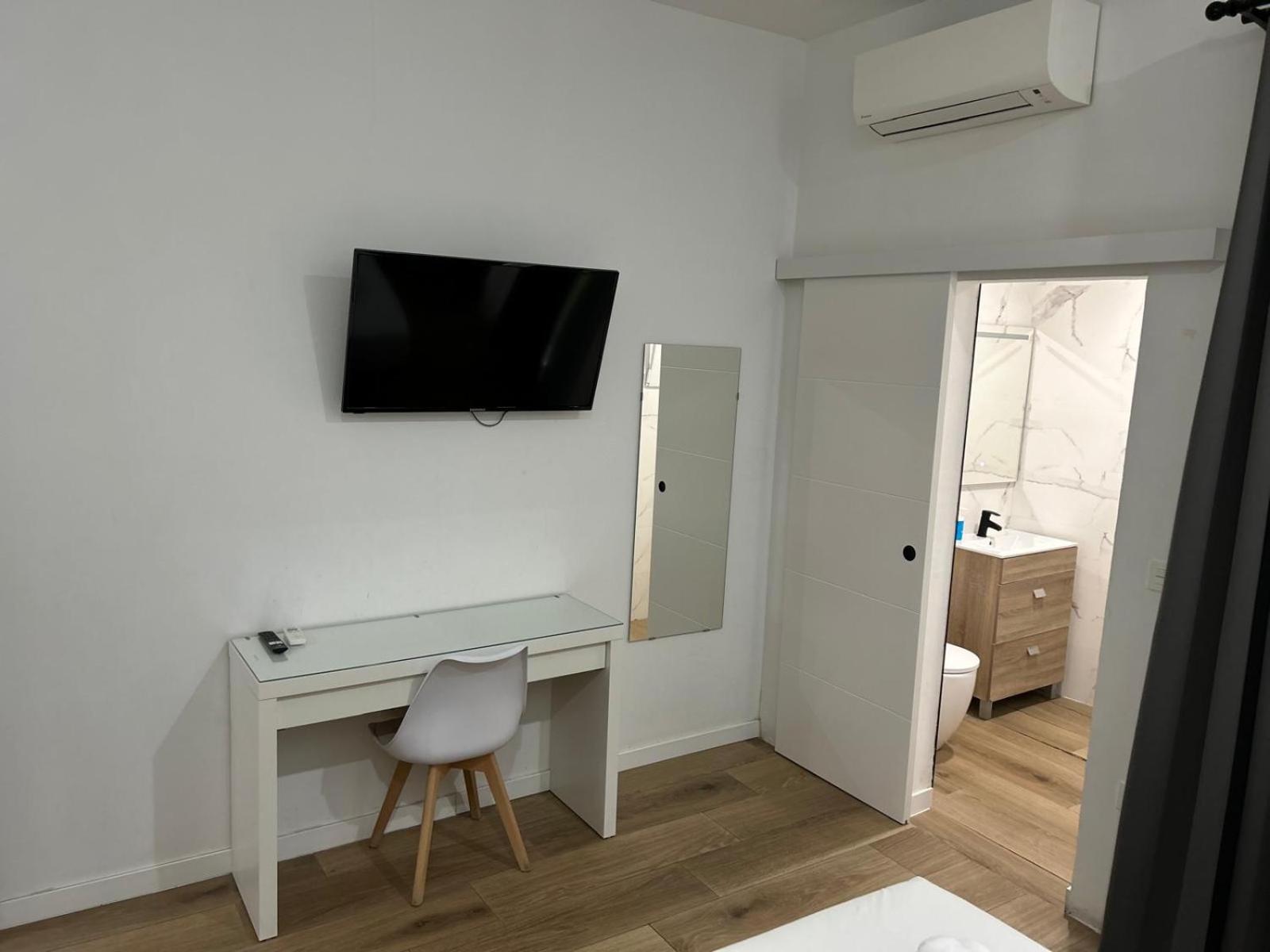 Two-Bedroom Apartment photo 3