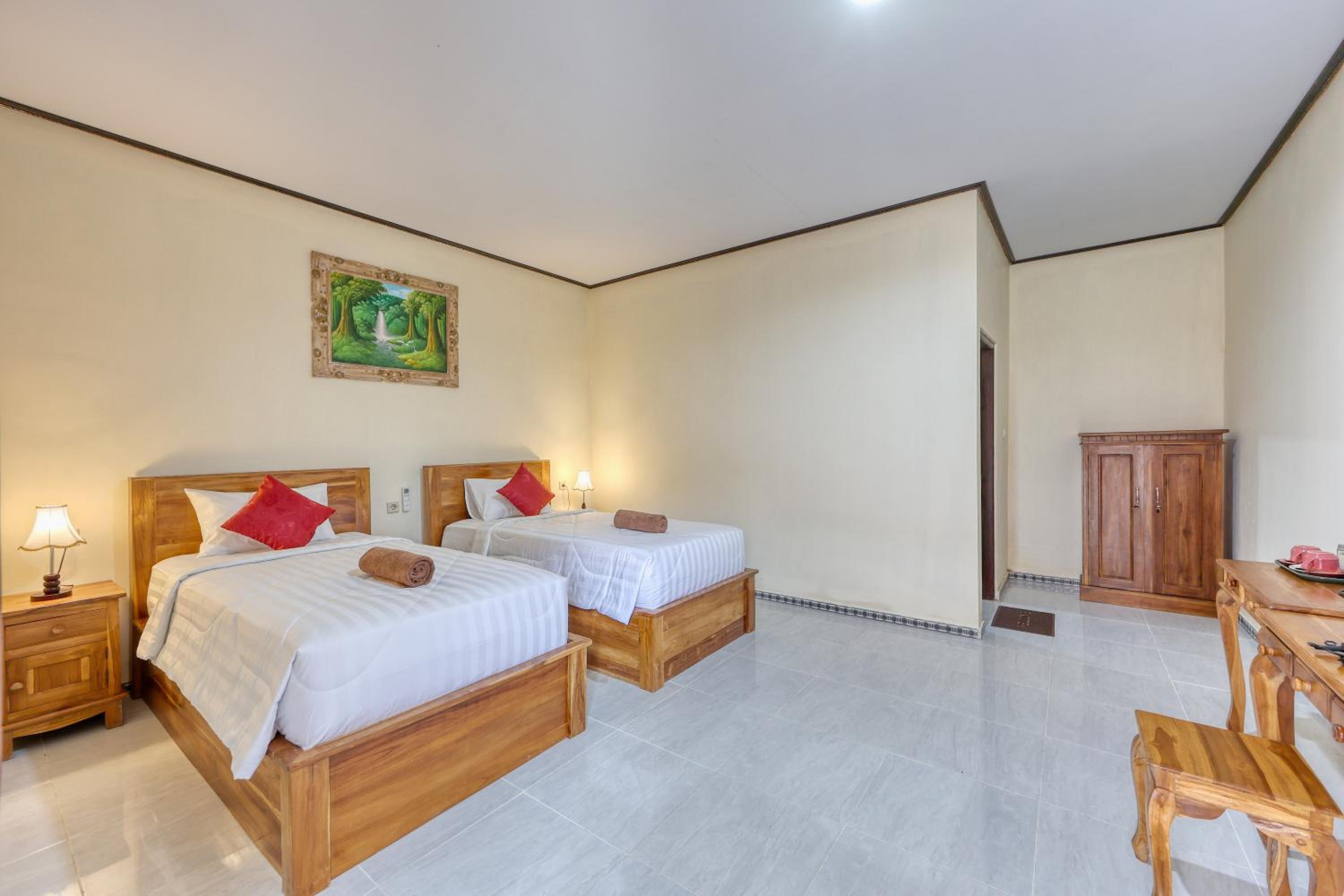 Twin Room - Photo 1