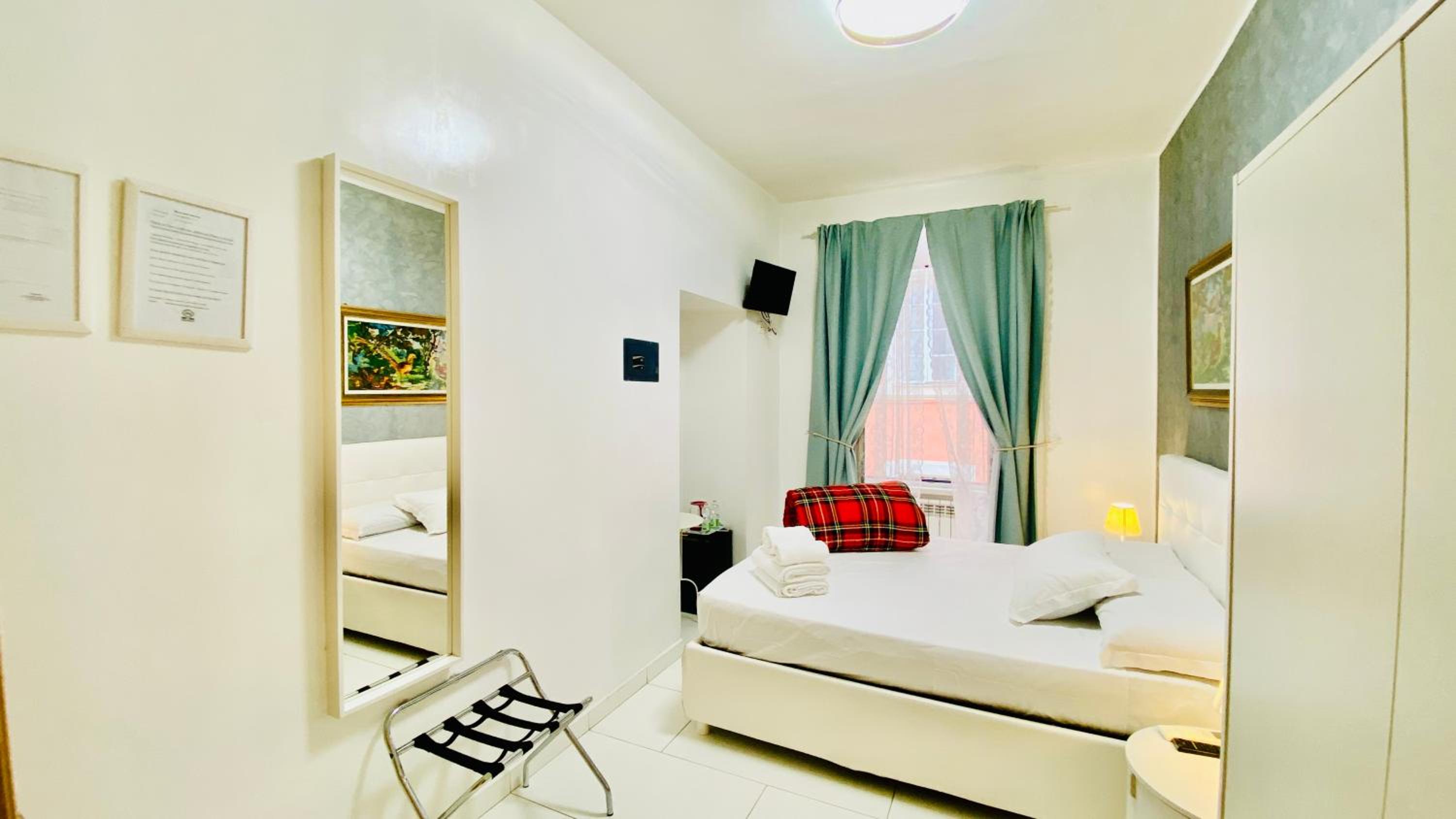 Double Room with Private Bathroom photo 2