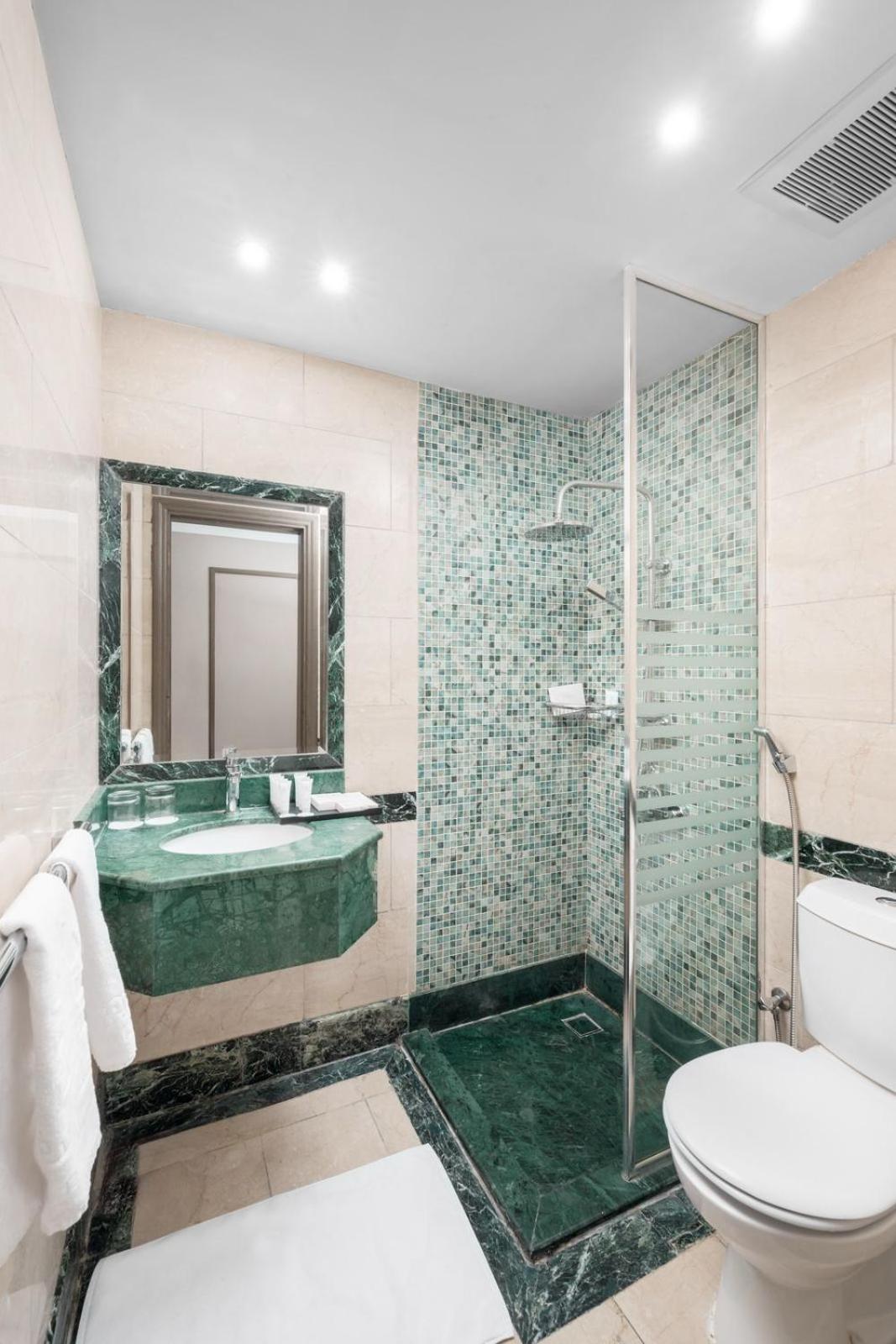 Classic Quadruple Room - Photo 2