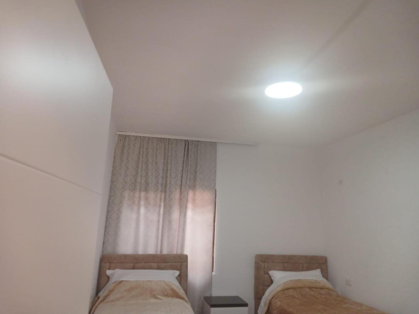 Single Room with Bathroom photo 1