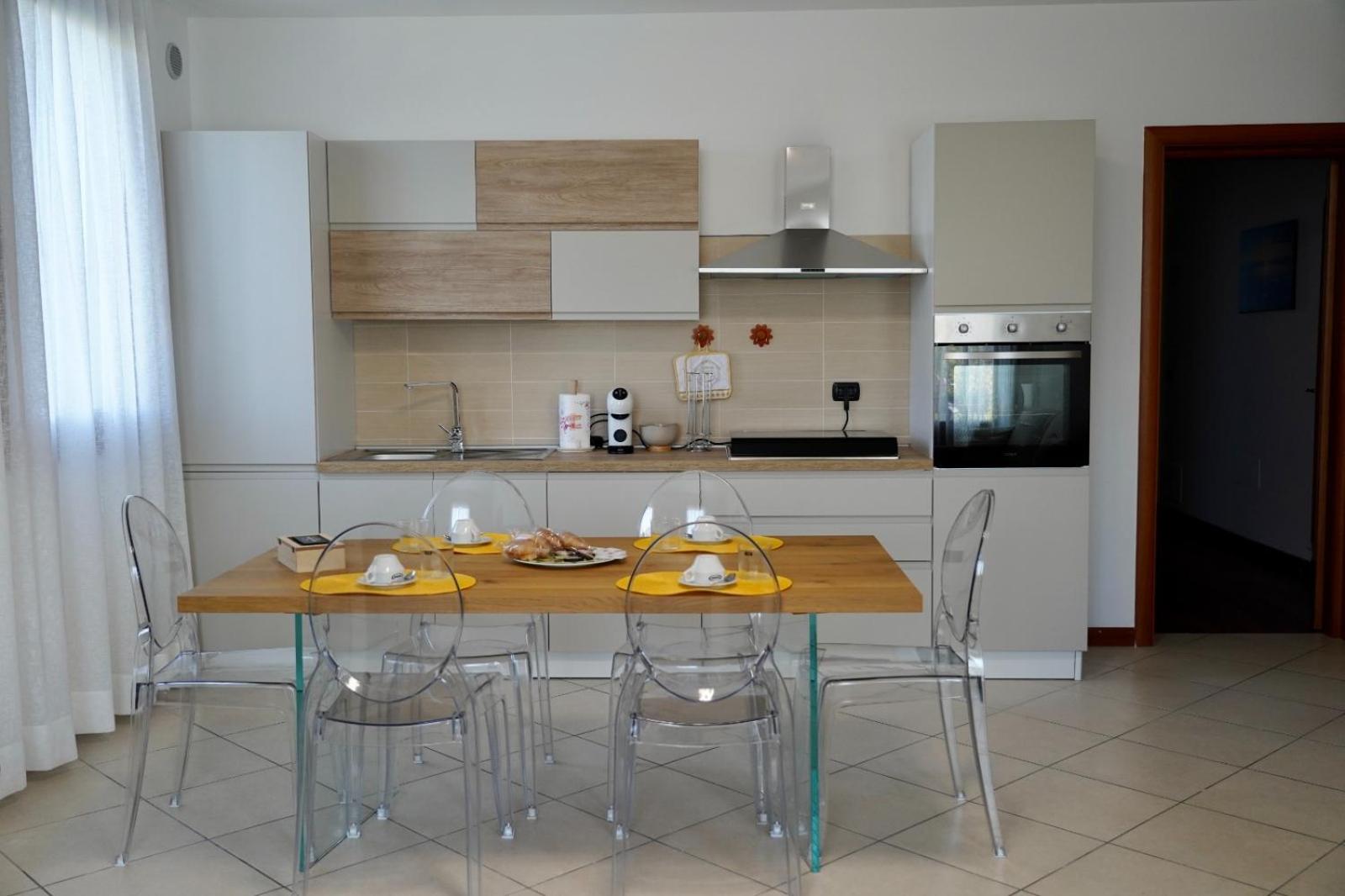 Two-Bedroom Deluxe Apartment with Balcony