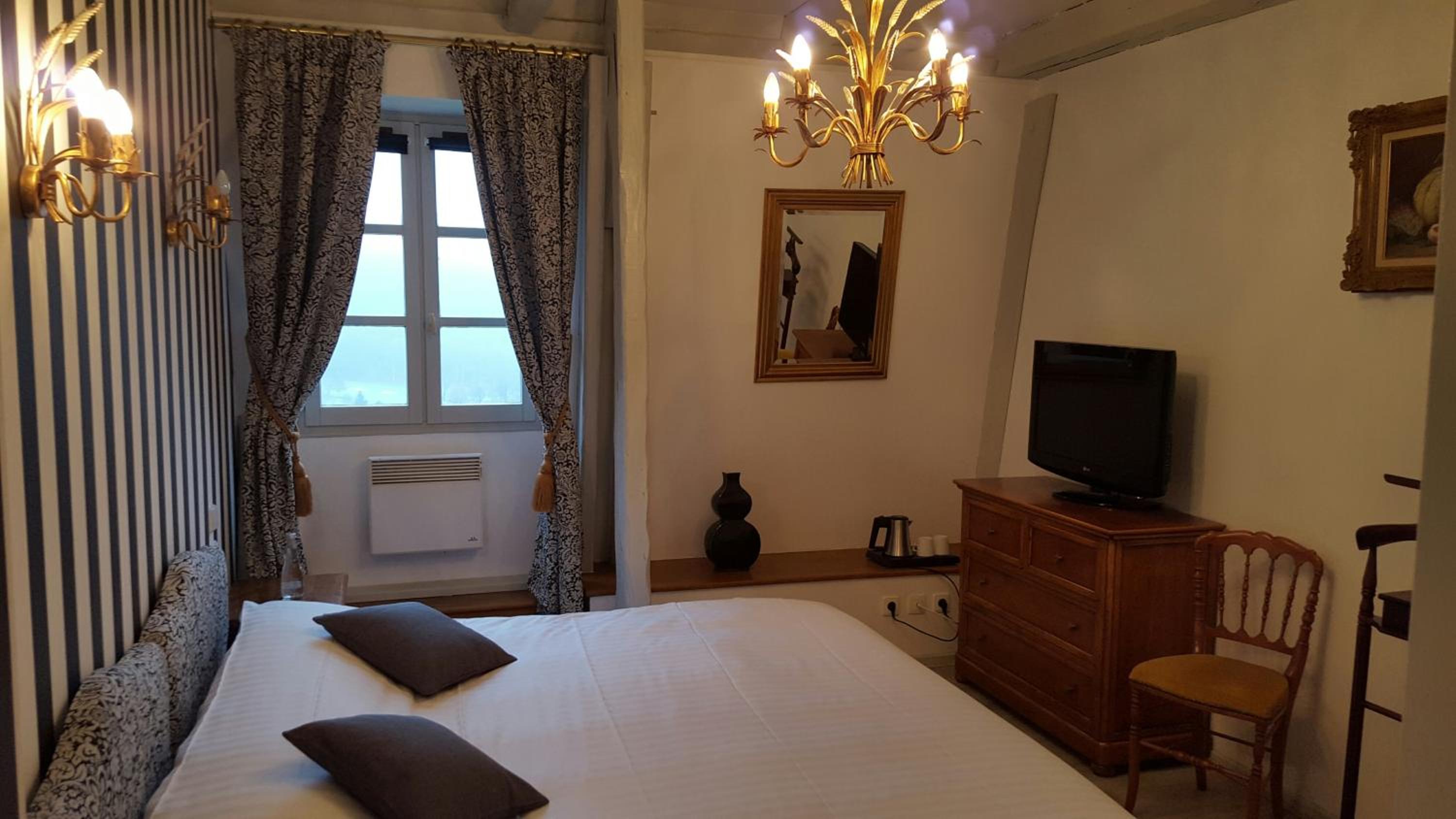 Superior Room In The Castle photo 1