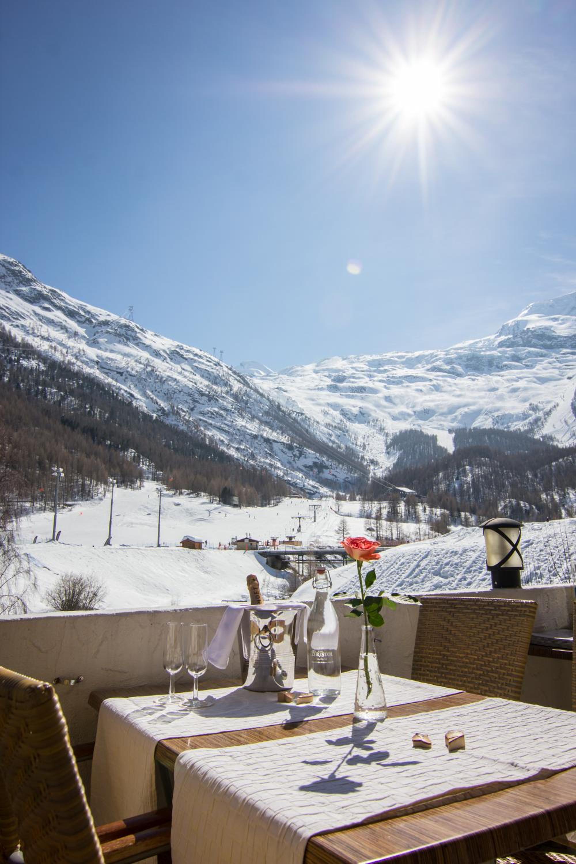 Double Room with Mountain View - Photo 8