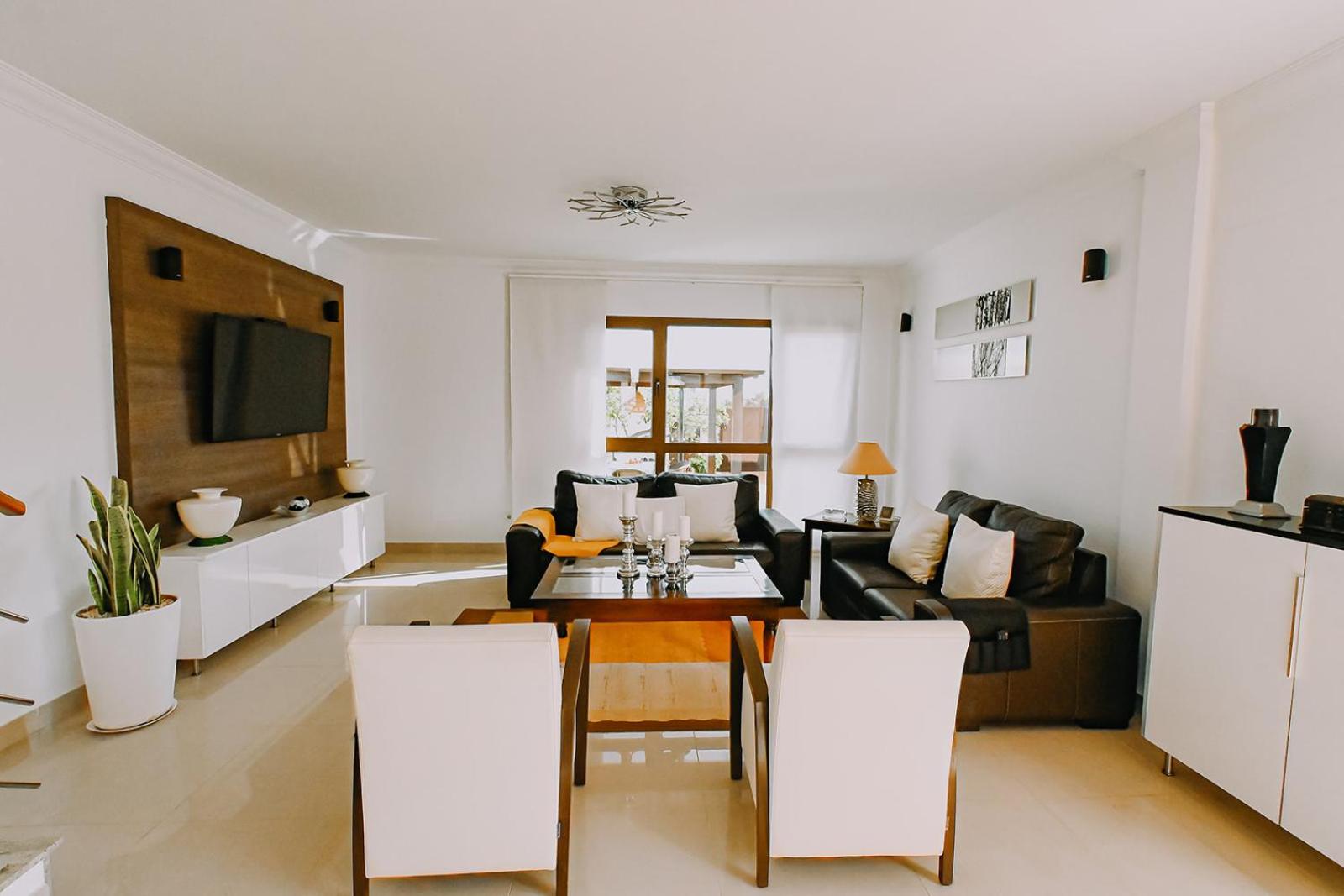 Three-Bedroom Villa photo 3
