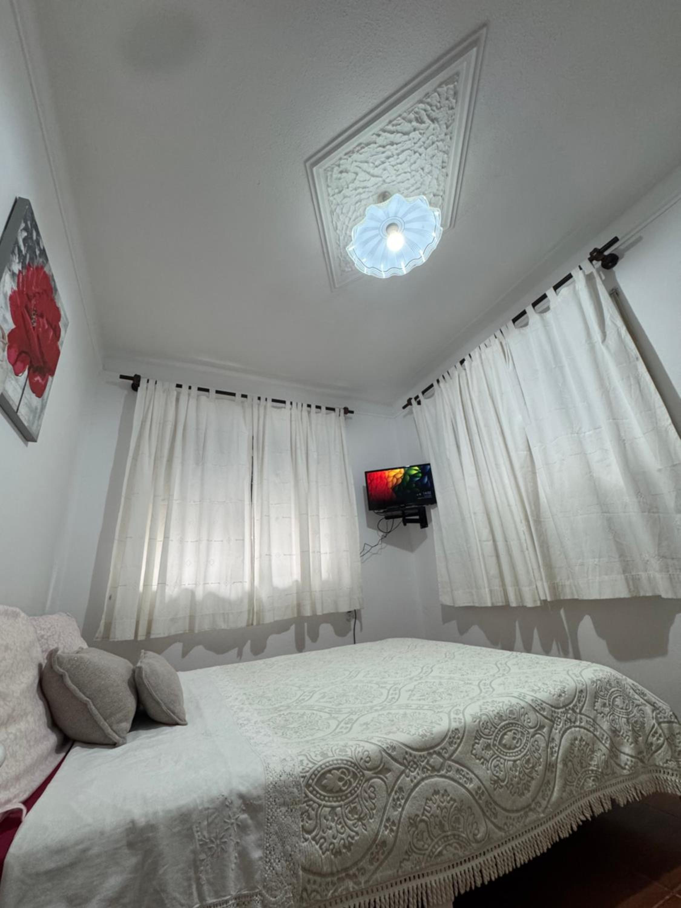 Deluxe Room - Photo 1