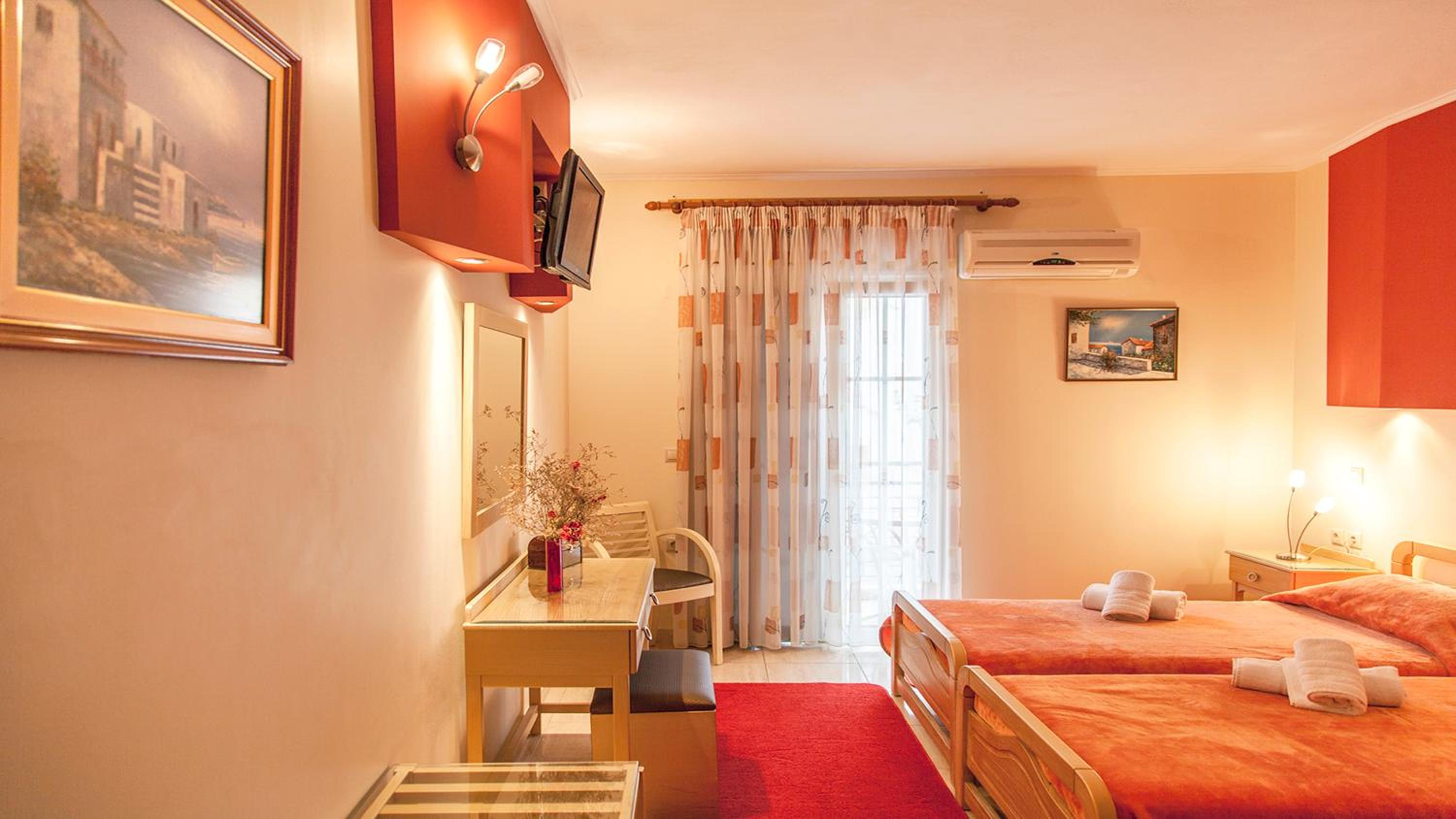 Standard Triple Room photo 3