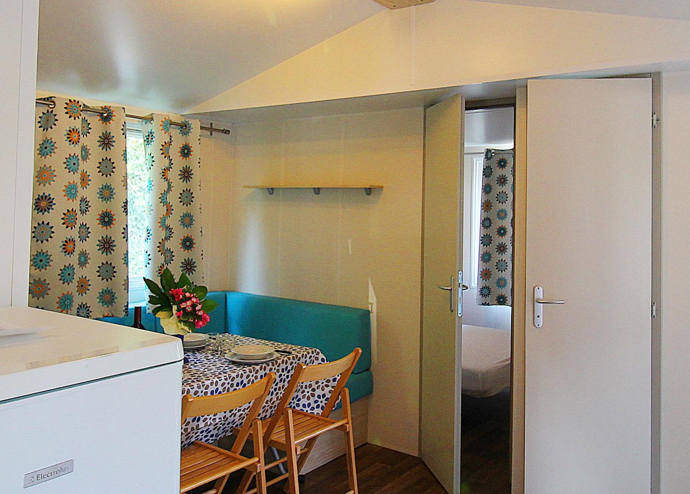 Standard Mobile Home photo 1