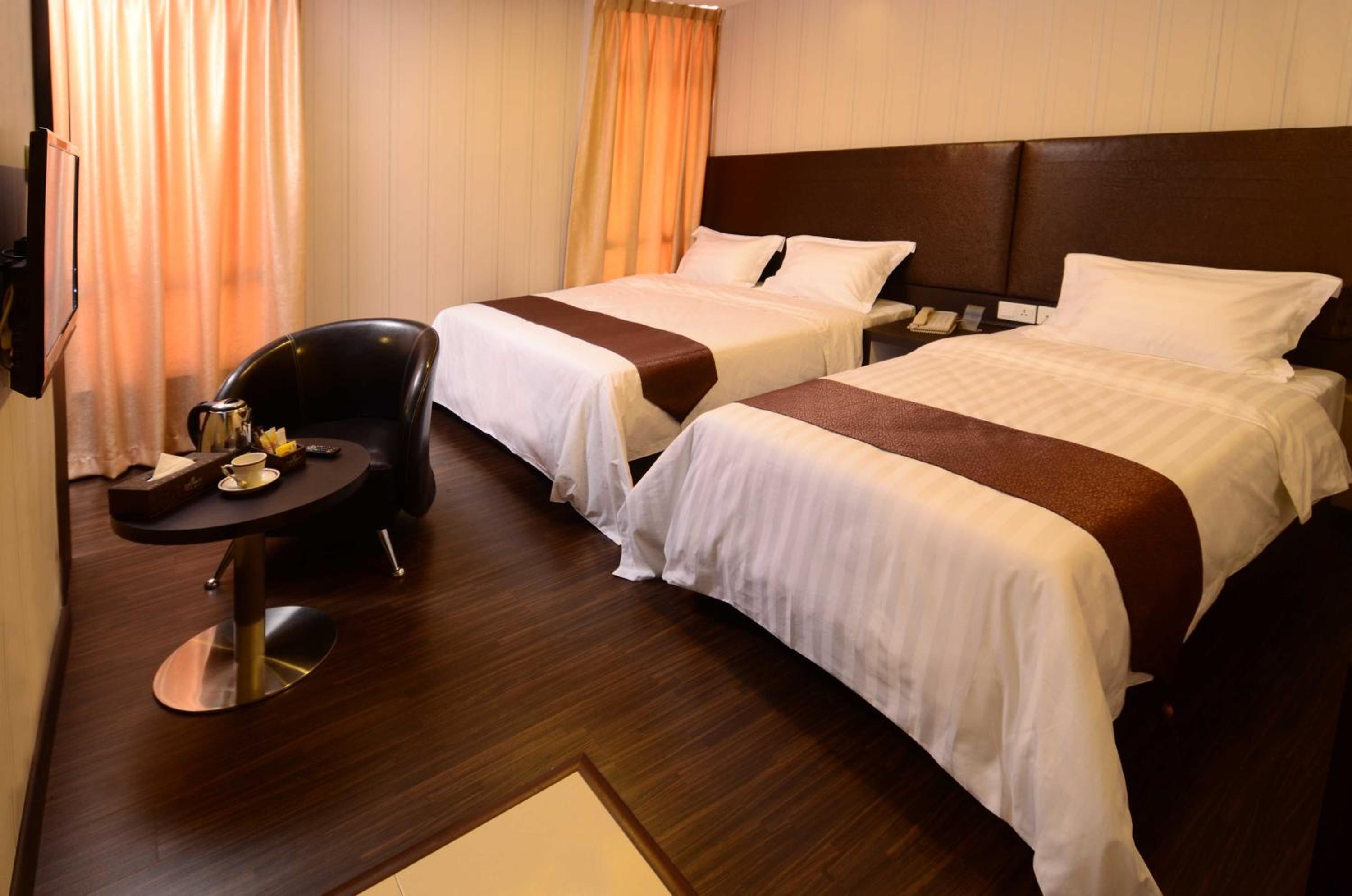 Superior Triple Room photo 2