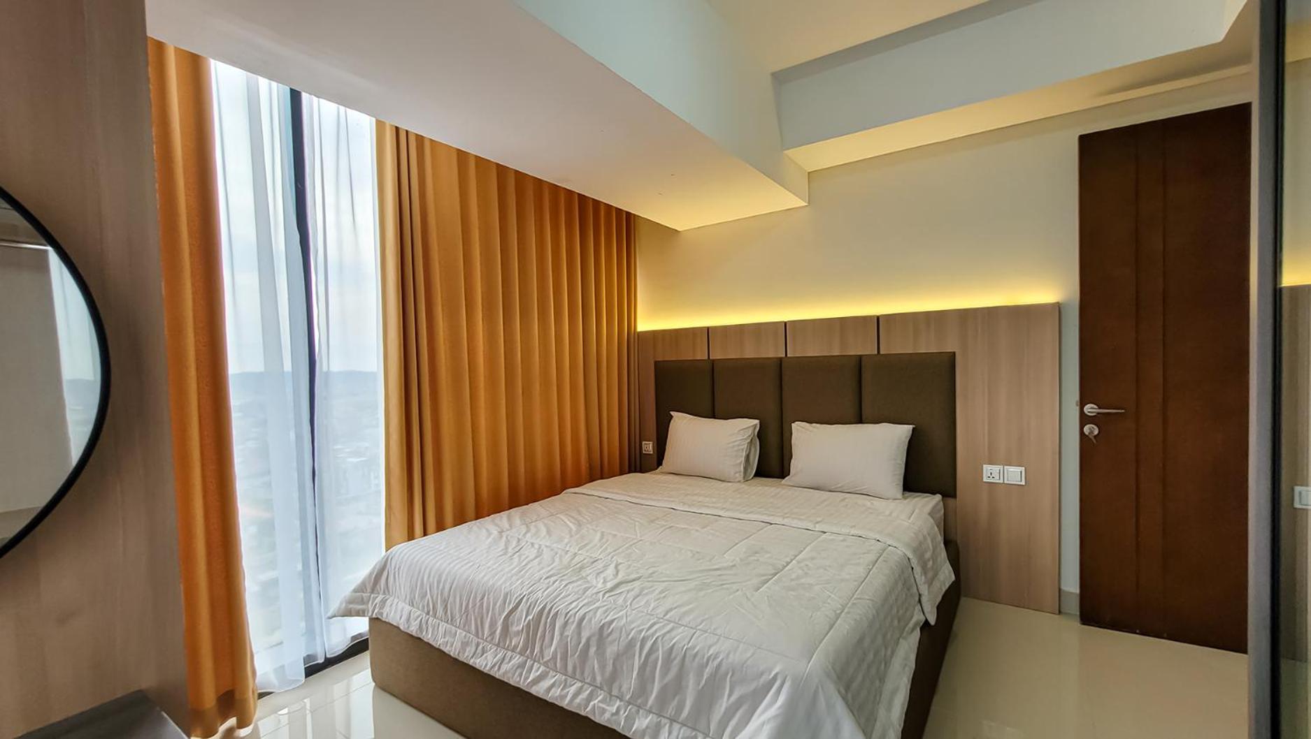Two-Bedroom Apartment with View - Photo 3
