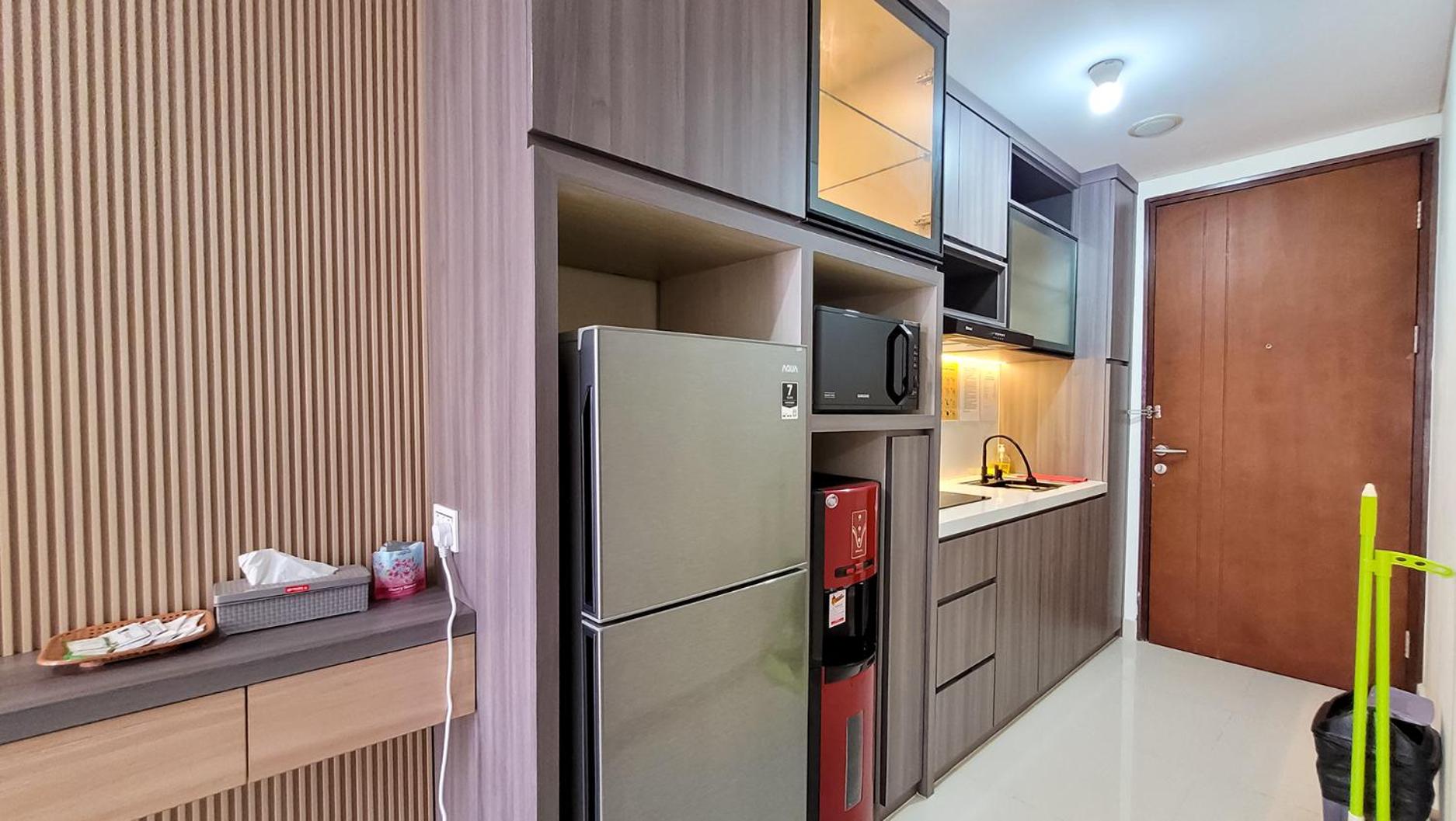 Two-Bedroom Apartment with View - Photo 2