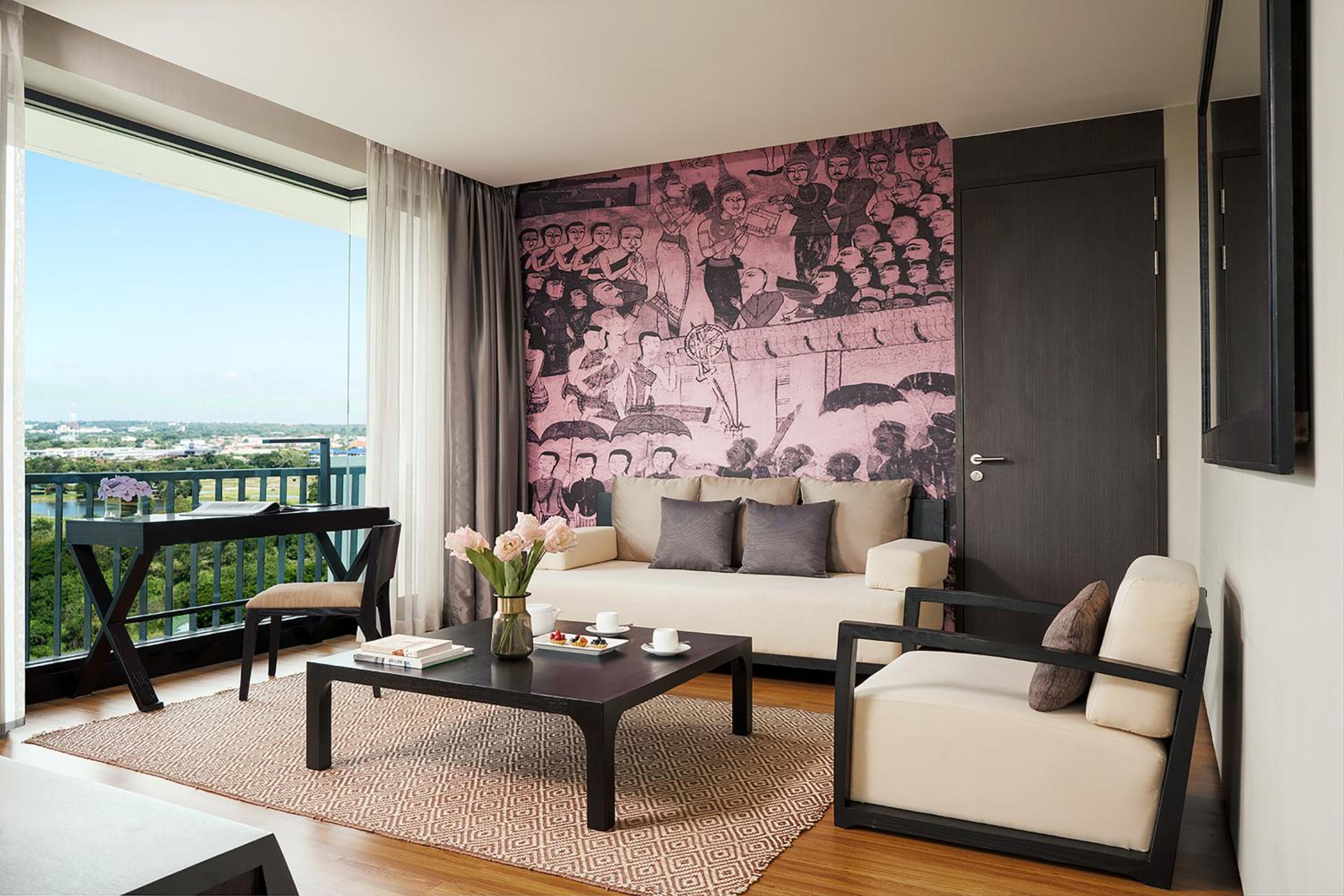 Avani Junior Skyline Suite - Photo 3