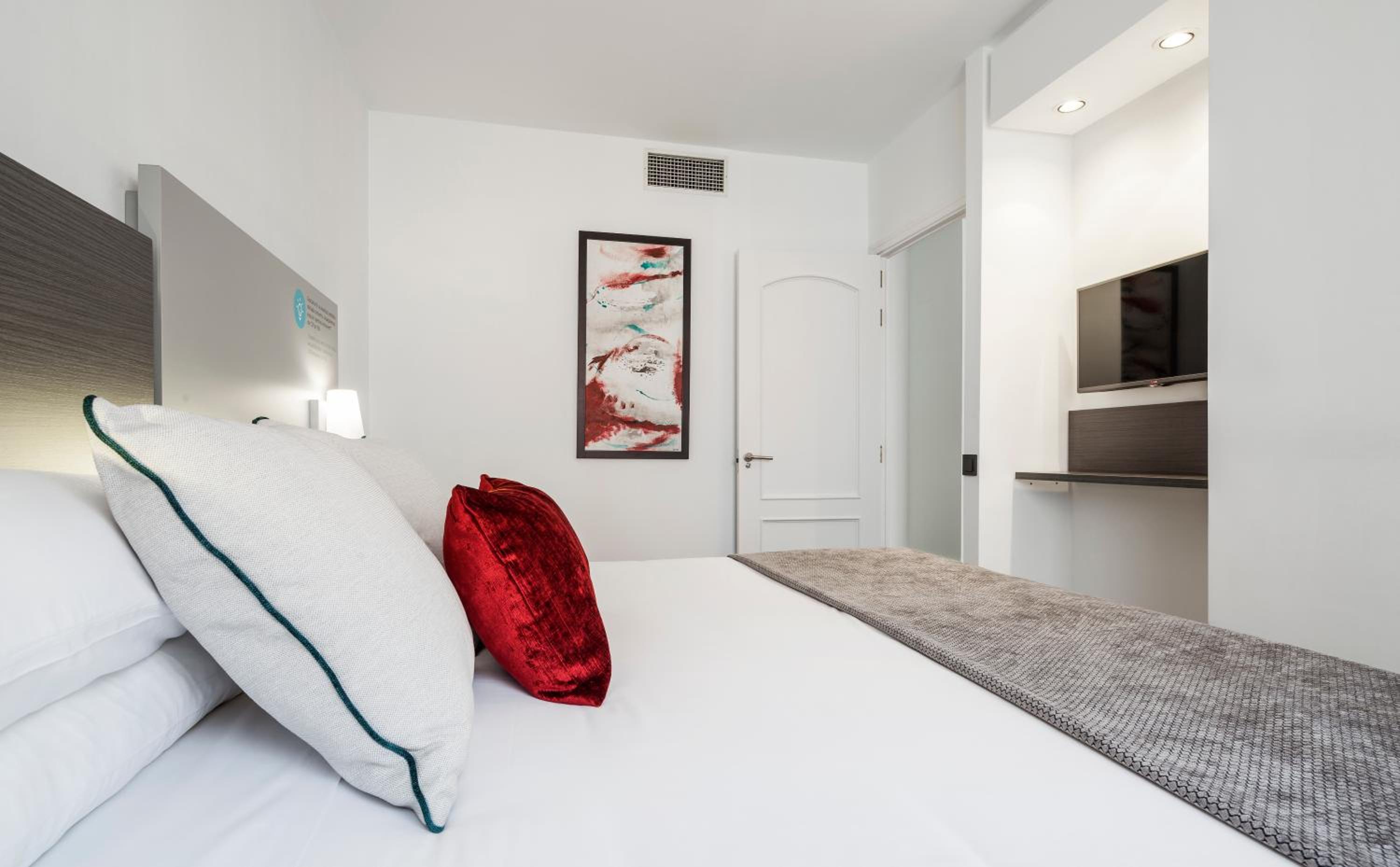 Quadruple Room - Photo 3