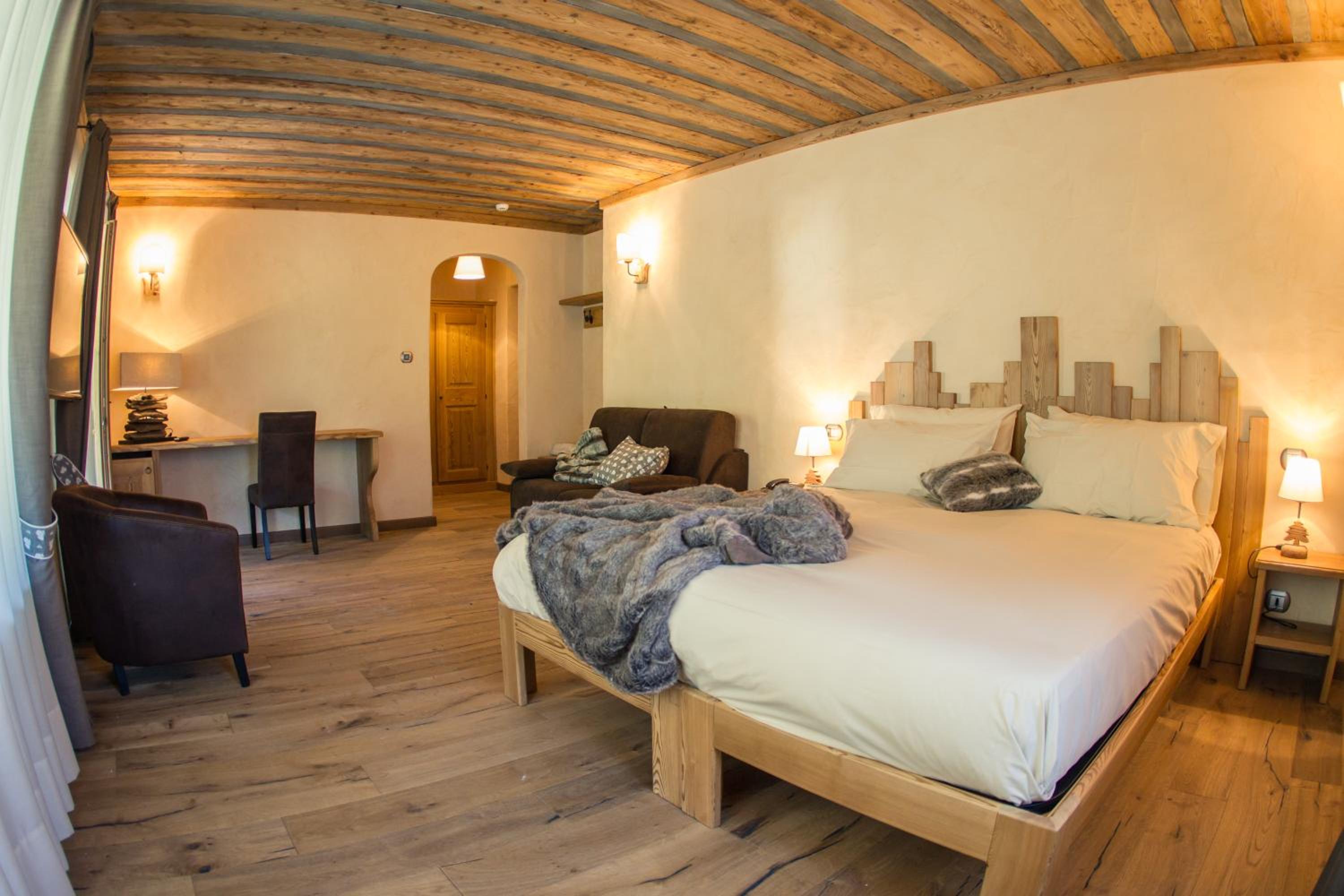 Superior Double or Twin Room with Terrace photo 2