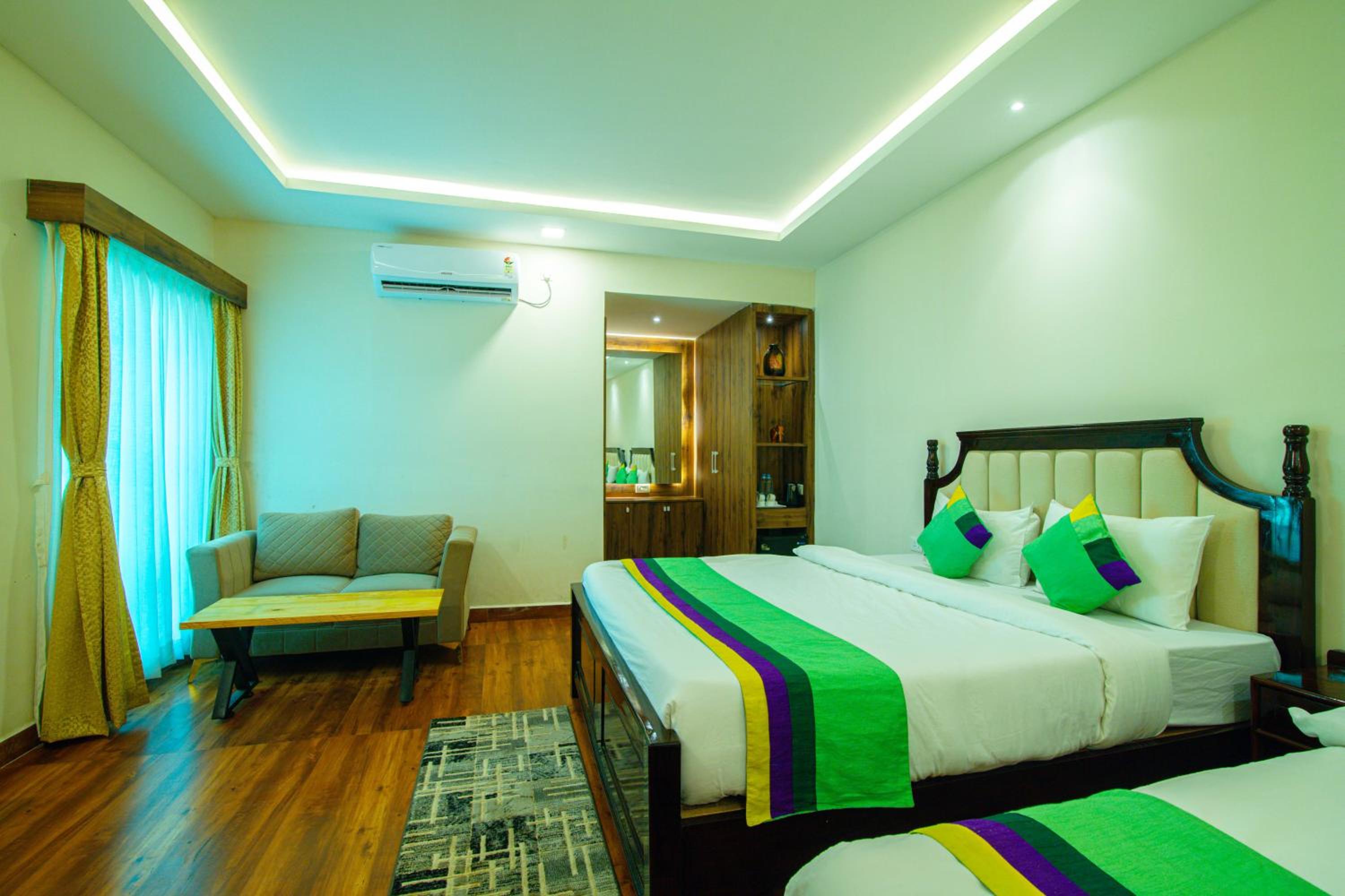 Superior Double Room photo 2