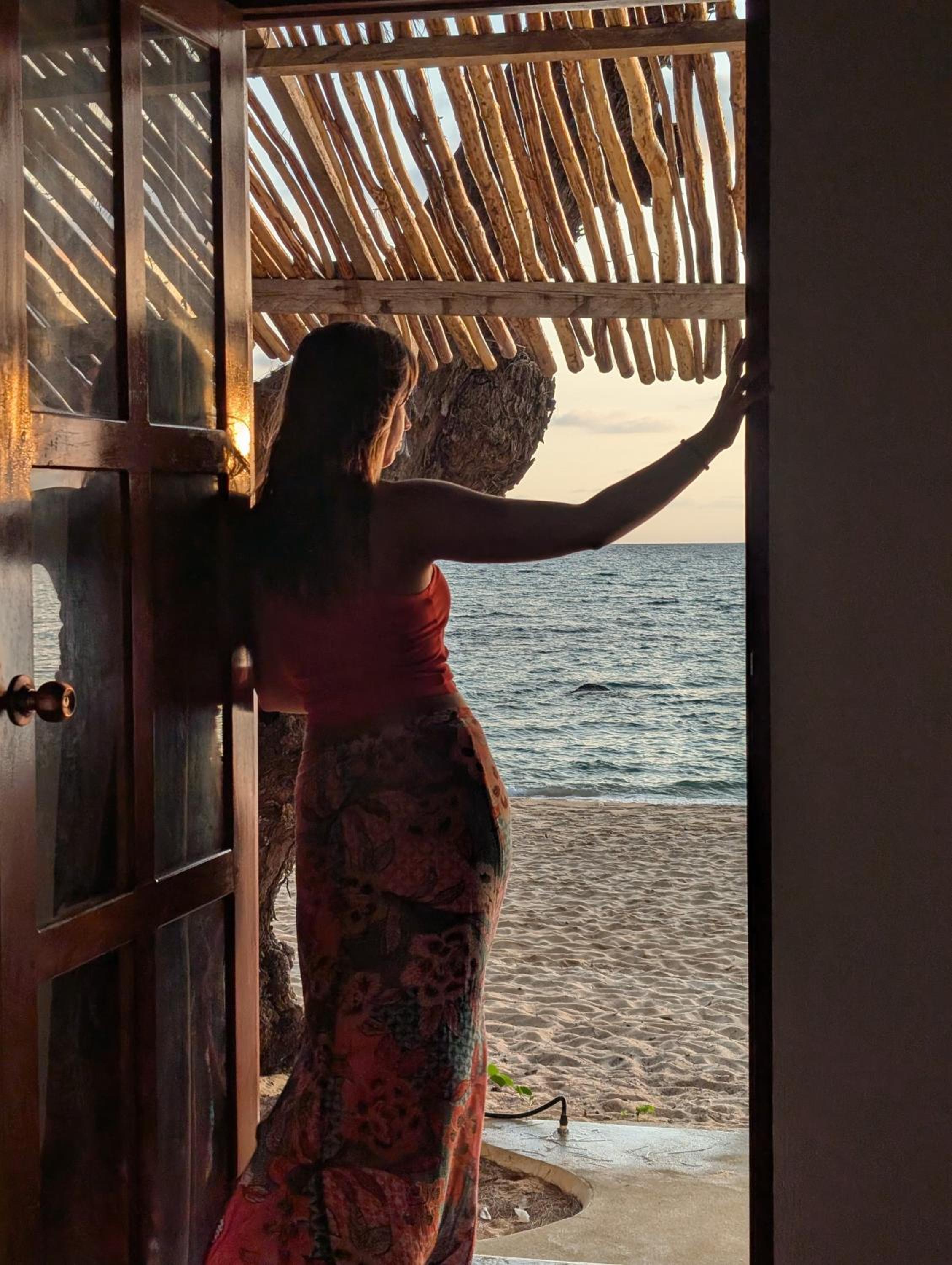 Deluxe Bungalow with Sea View - Photo 5