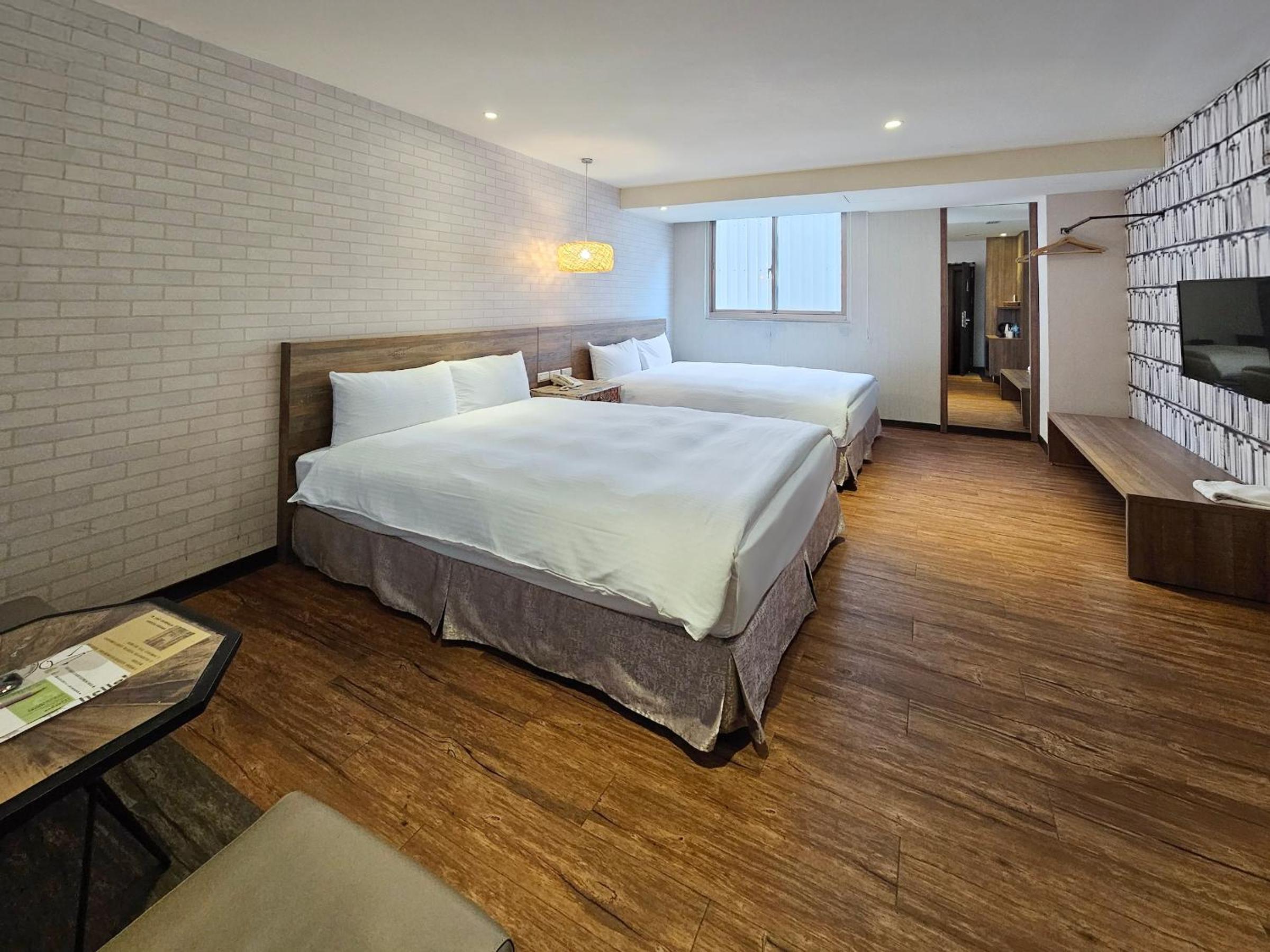 Superior Quadruple Room - Photo 5