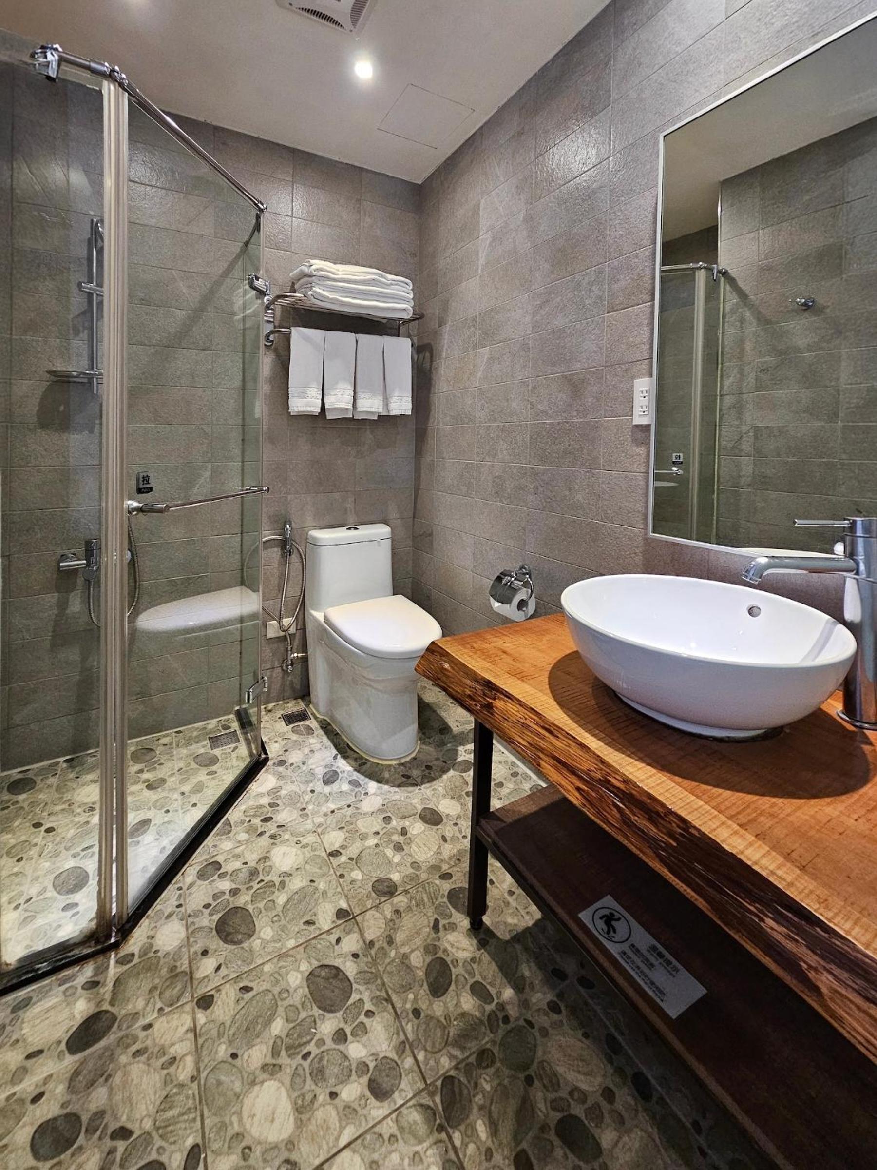 Superior Quadruple Room - Photo 6