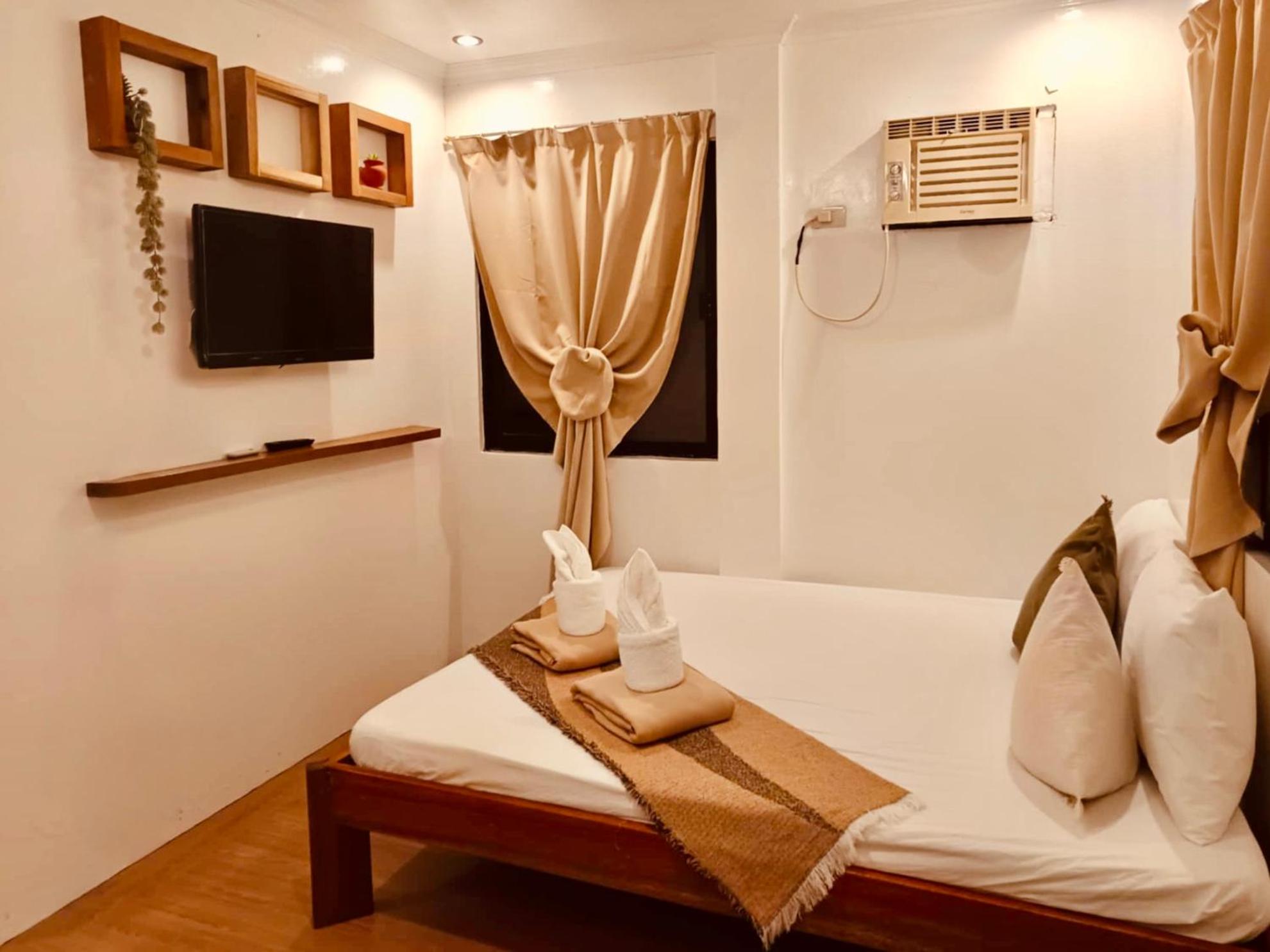 Deluxe Queen Room photo 2