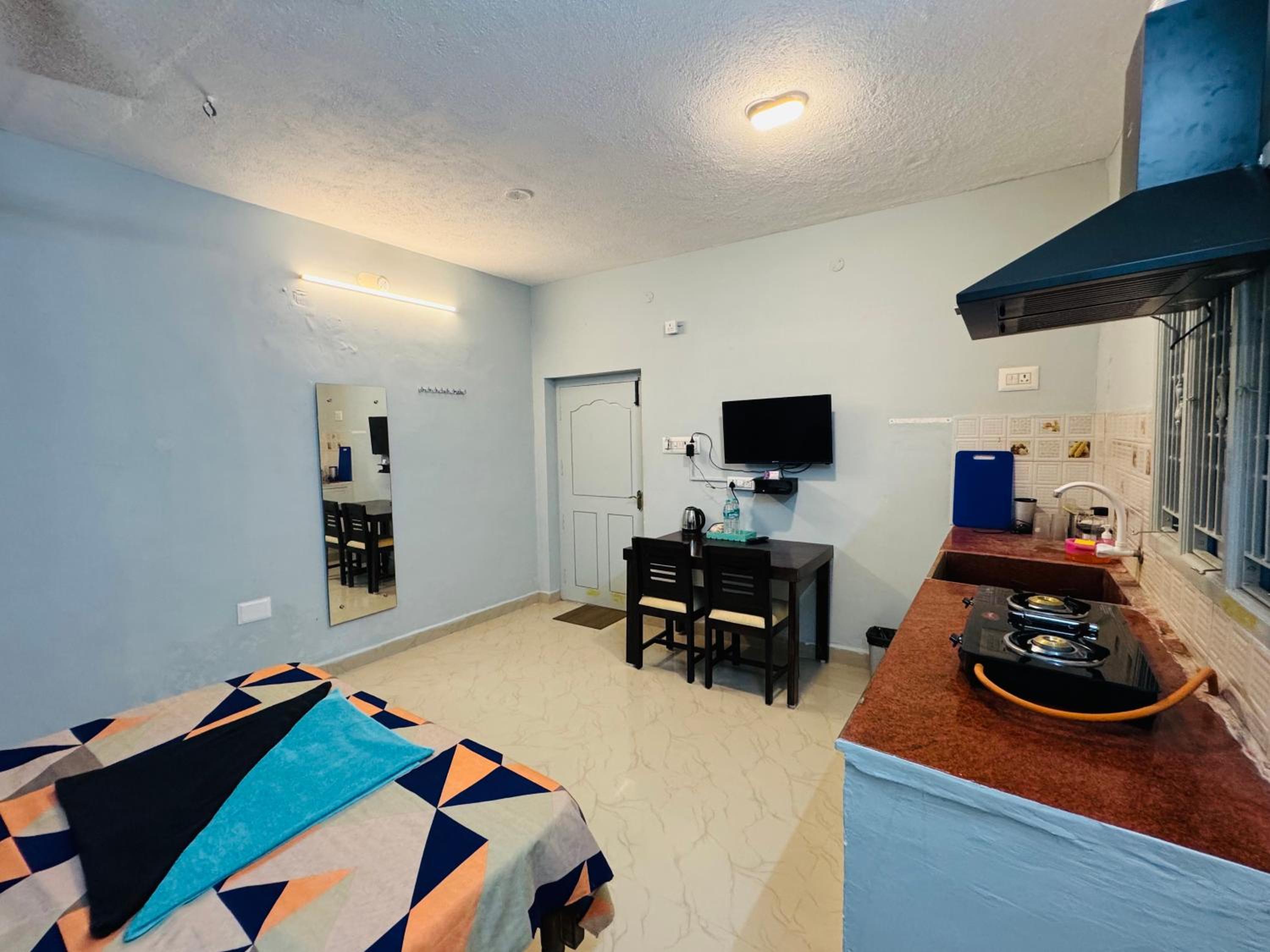 Family Room photo 2