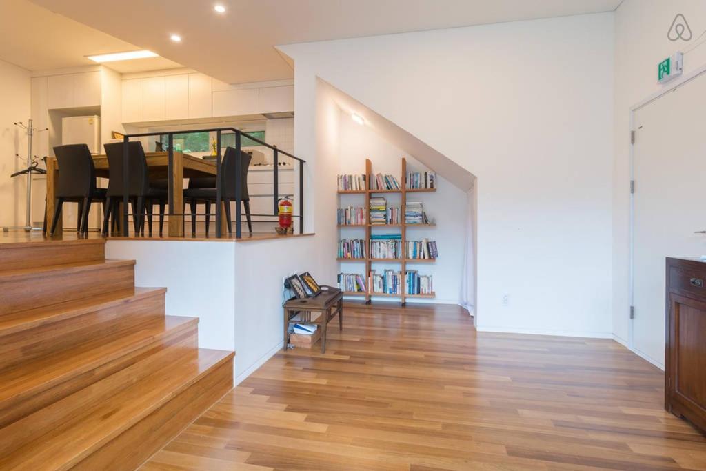 Family Room - Photo 3