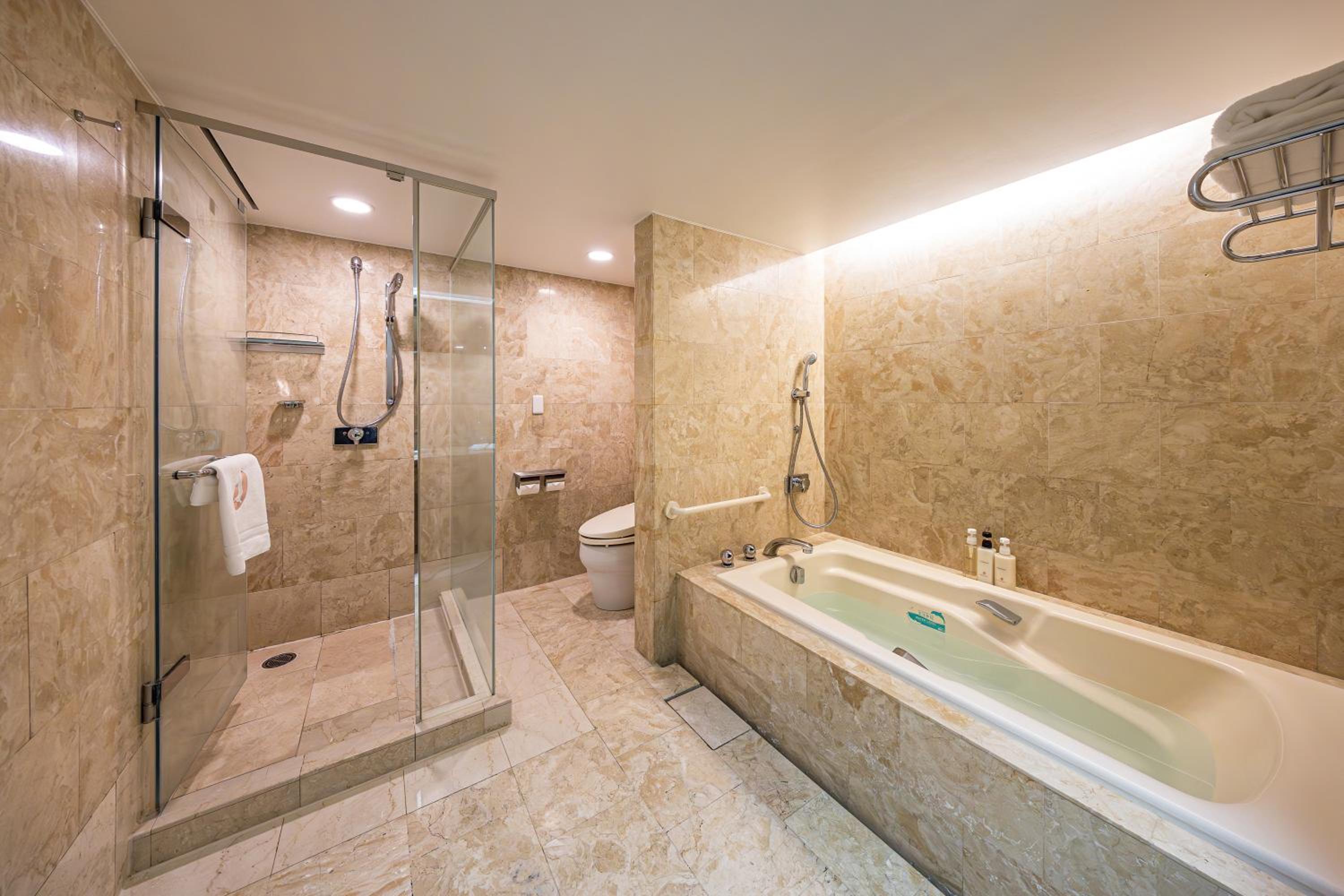 Deluxe Triple Room - Photo 4