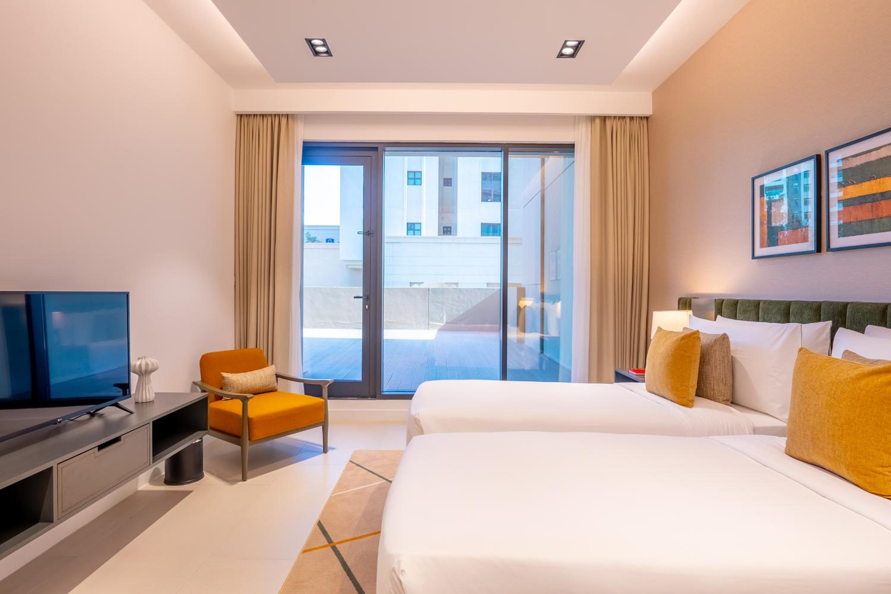 Deluxe Two Bedroom Apartment with Terrace