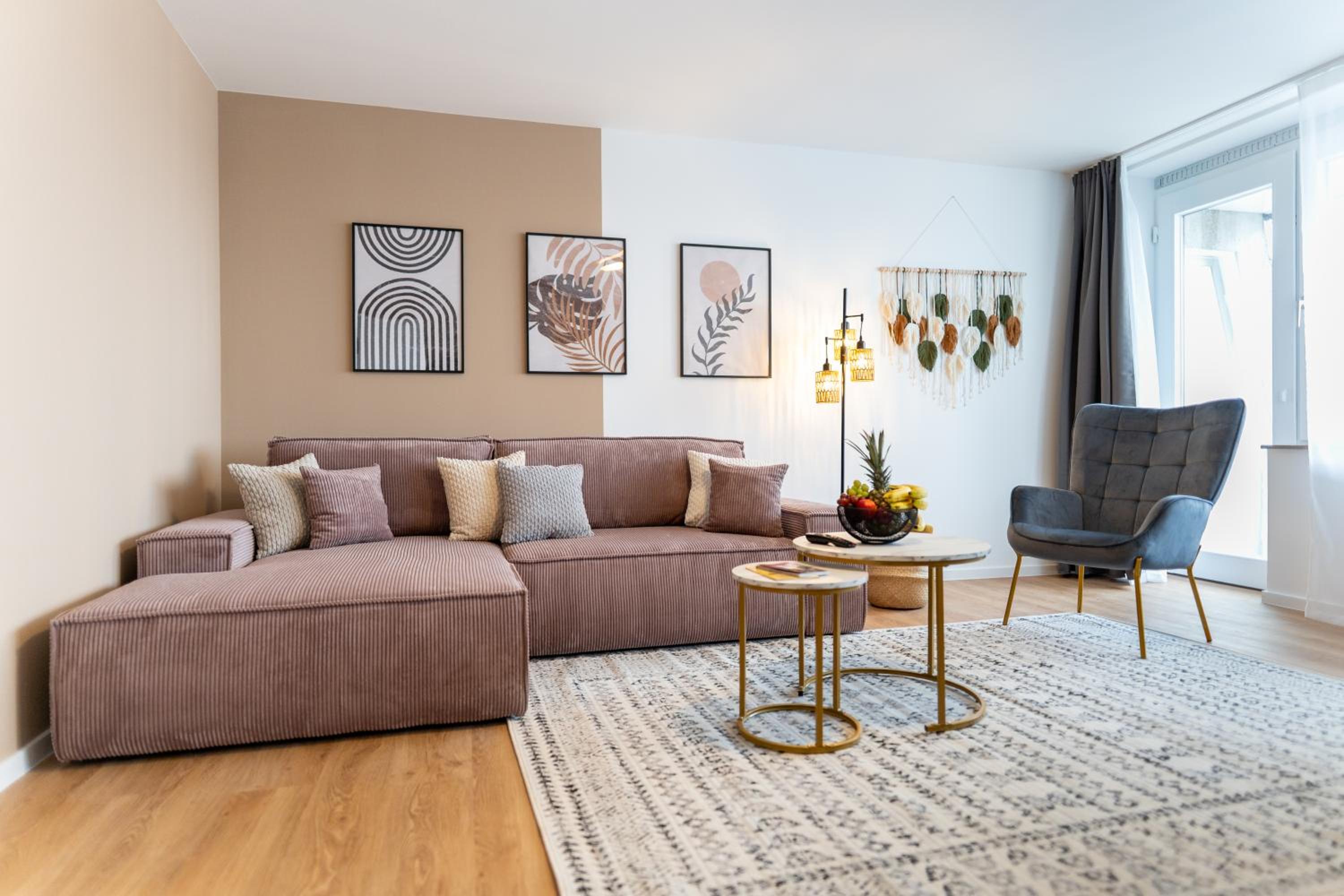 Two-Bedroom Apartment with Balcony photo 3