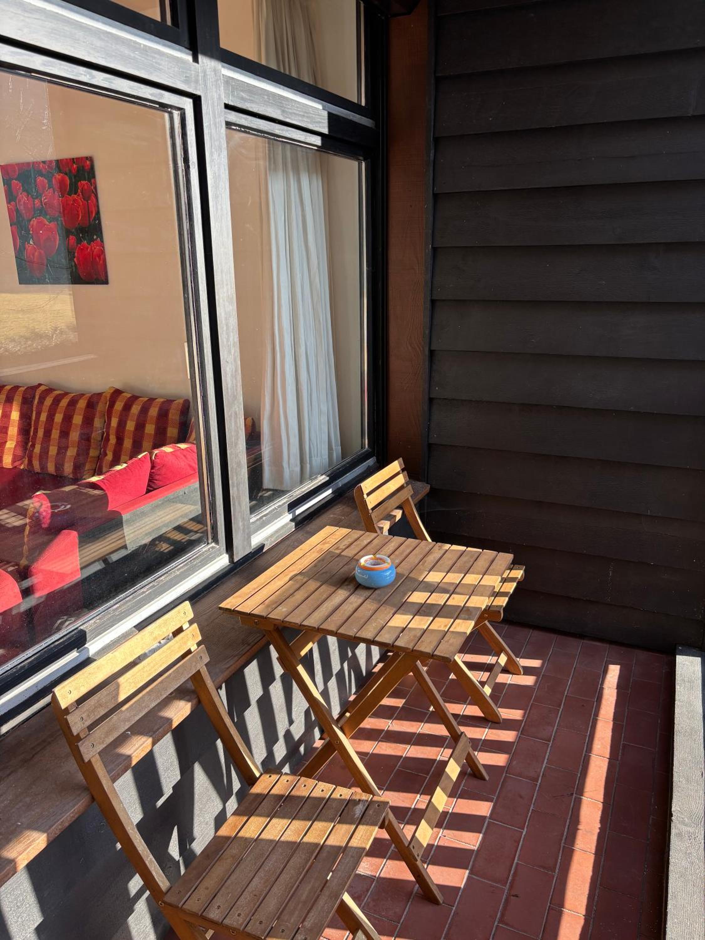Three-Bedroom Apartment with Balcony photo 1