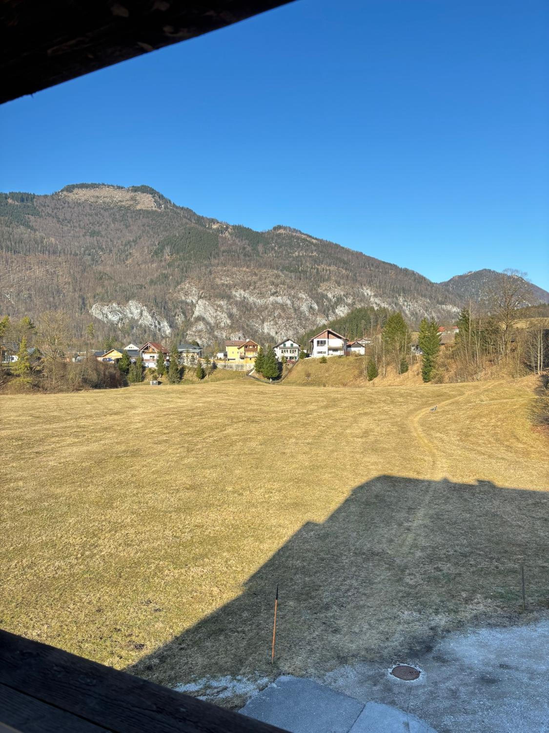 Three-Bedroom Apartment with Mountain View photo 1
