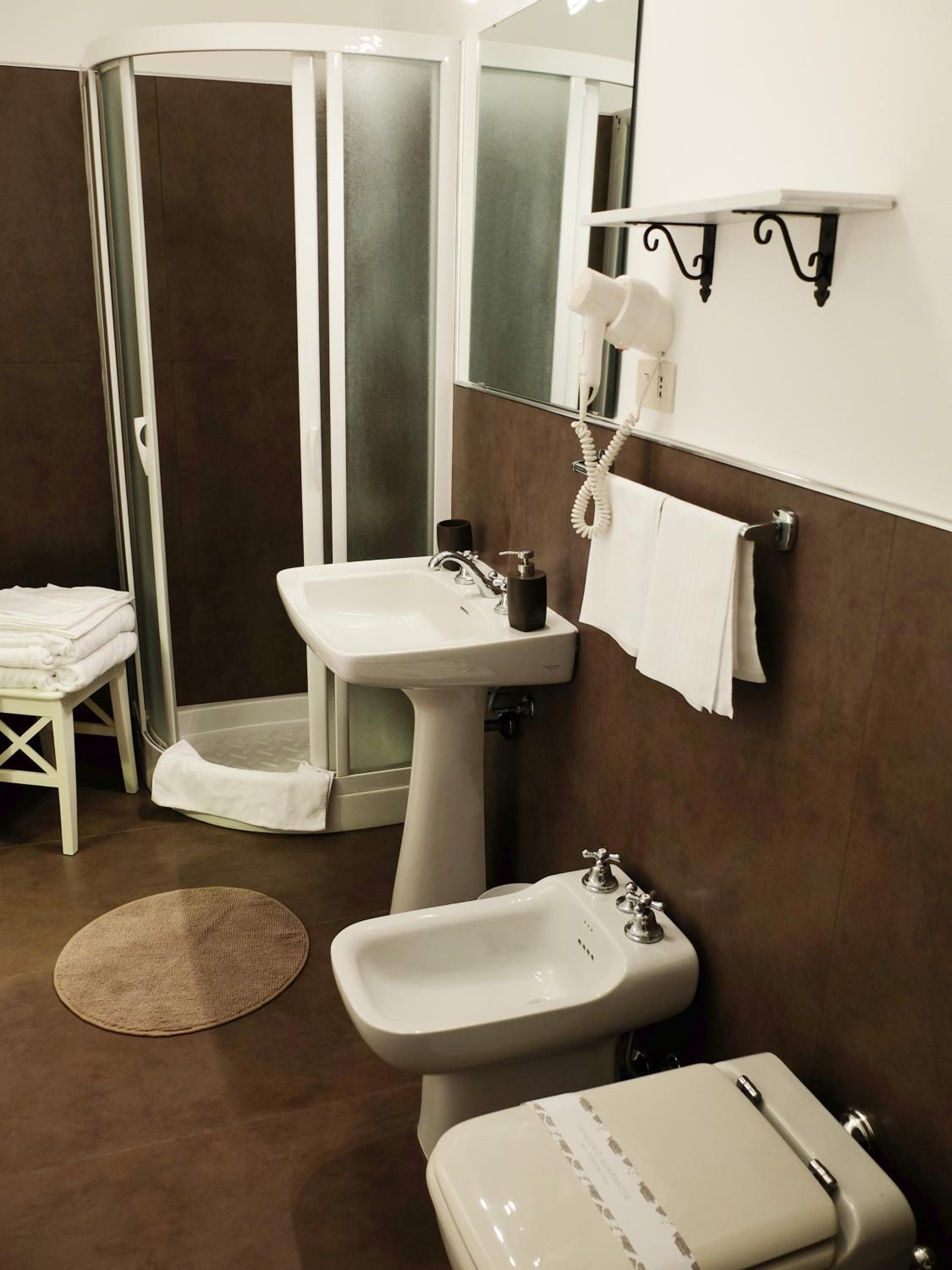 Double or Twin Room with Garden View photo 2