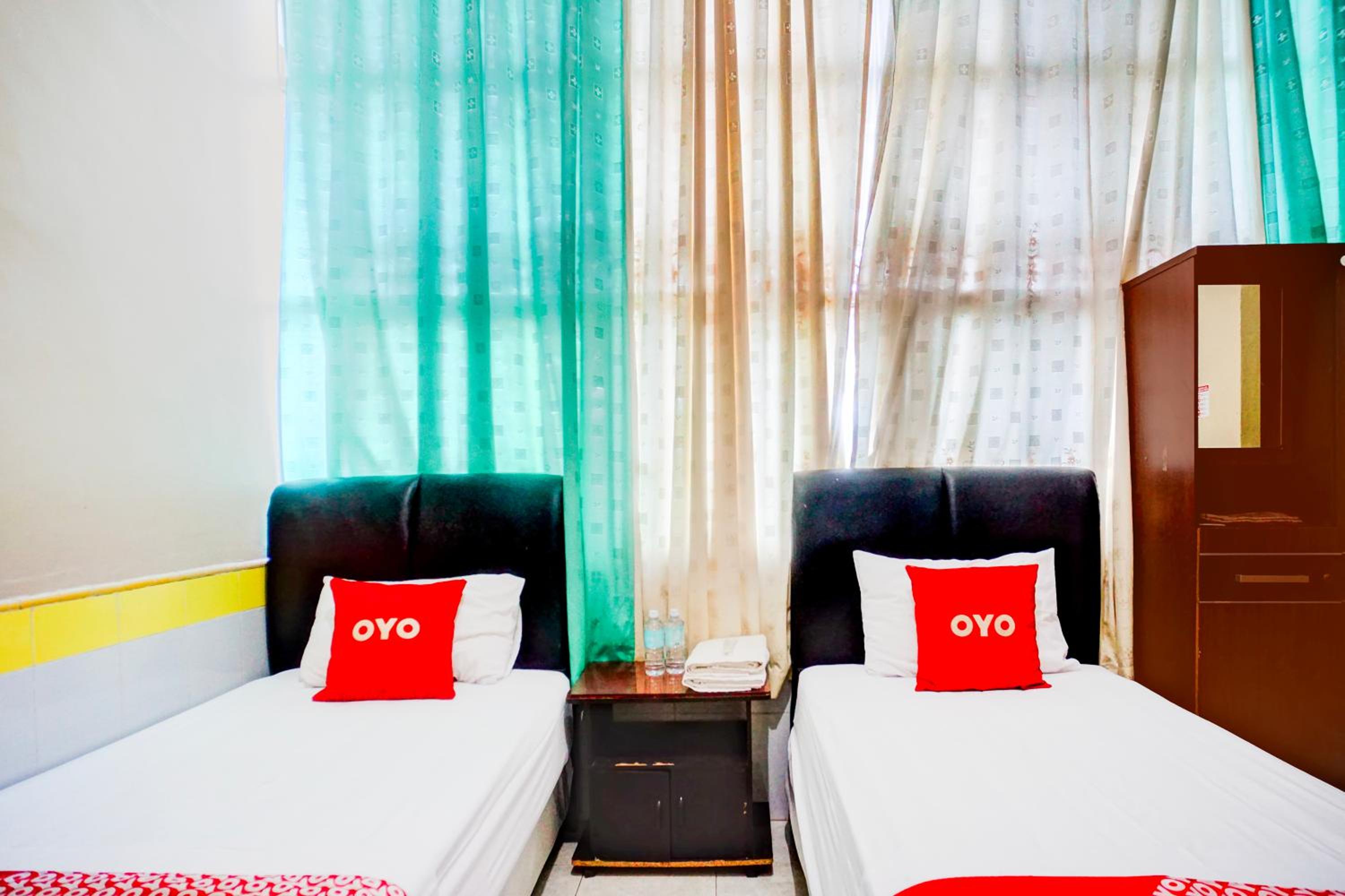 Standard Twin Room photo 2