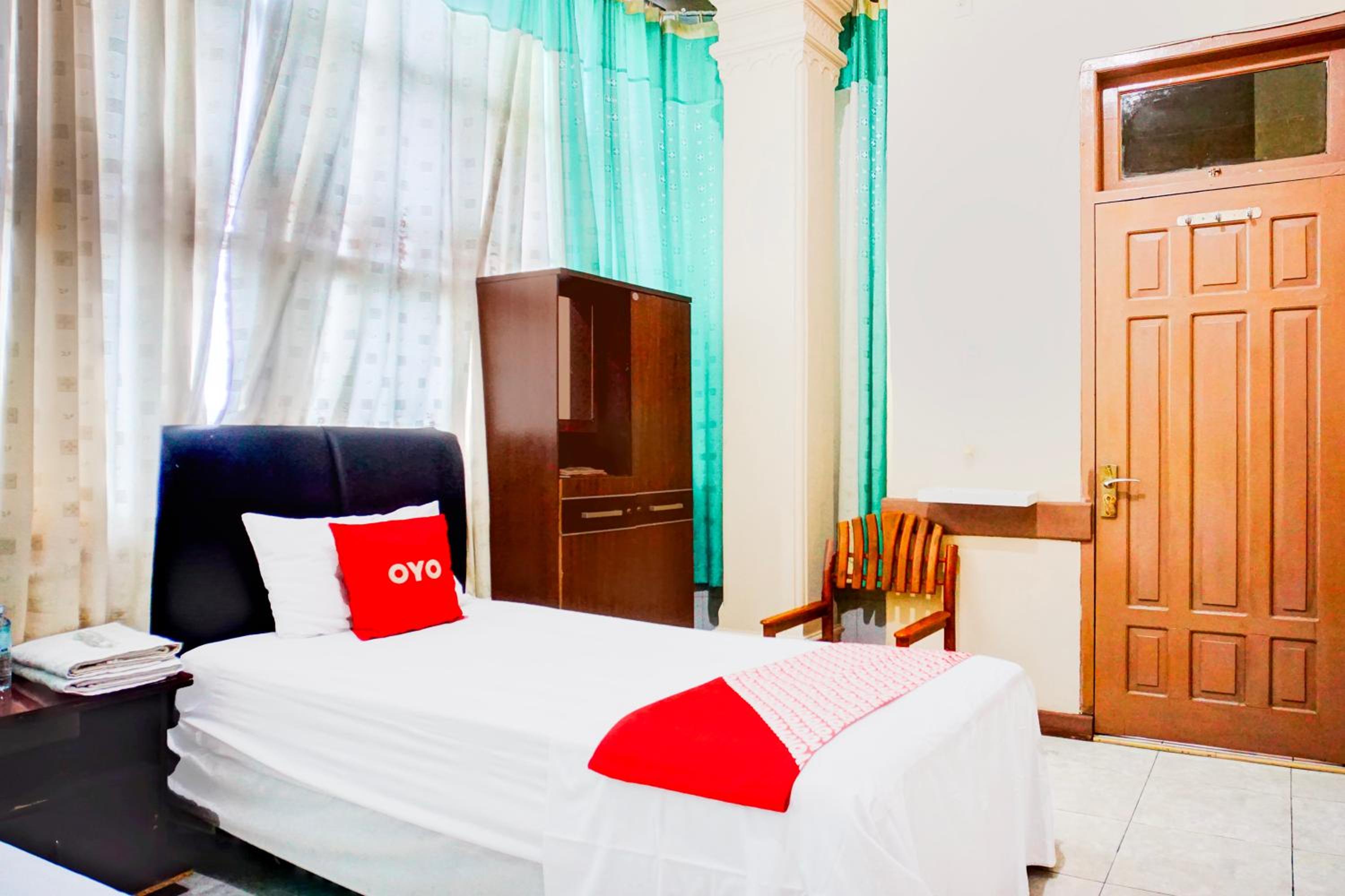 Deluxe Twin Room photo 2