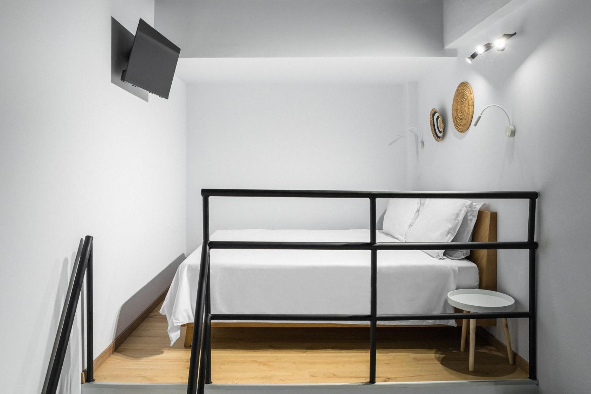 Luxury Triple Room - Photo 9