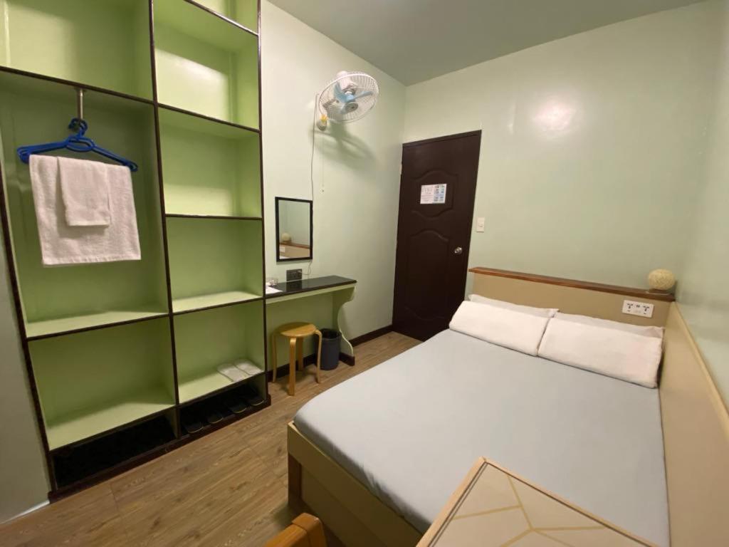 Double Room with Shared Toilet