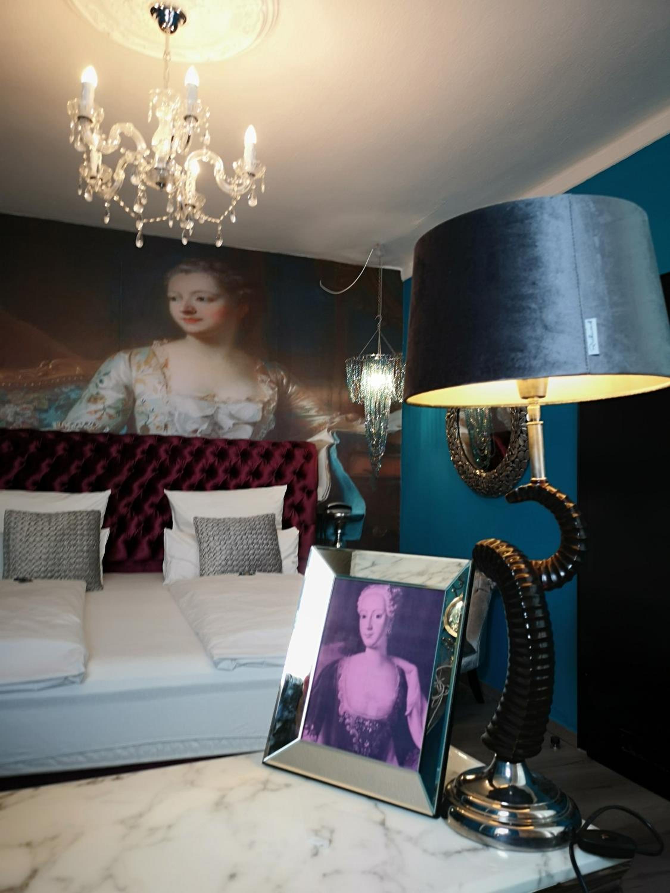 Budget Double Room - Photo 7