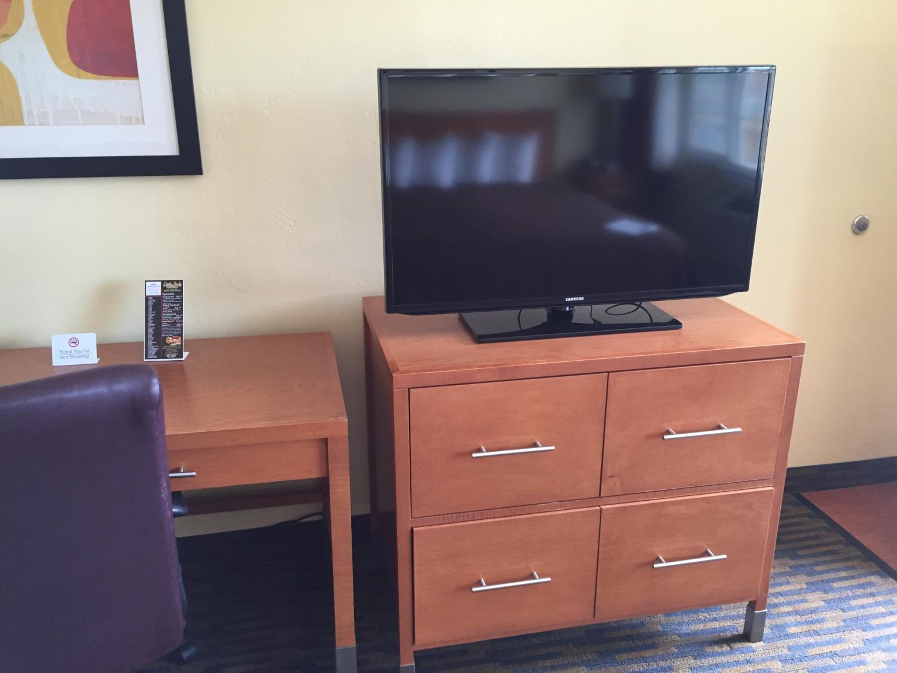 King Room - Non-Smoking - Photo 1