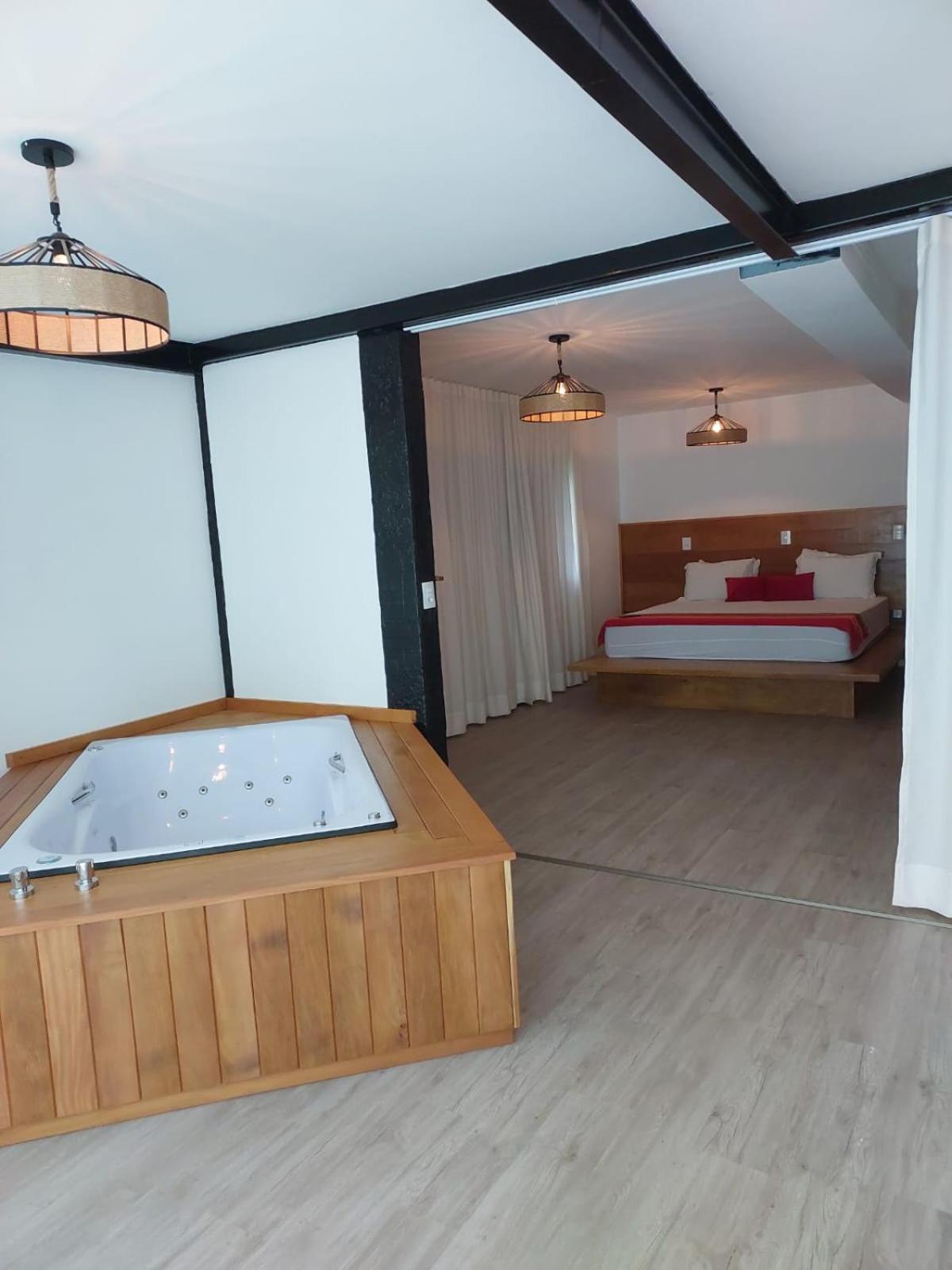 King Room with Spa Bath