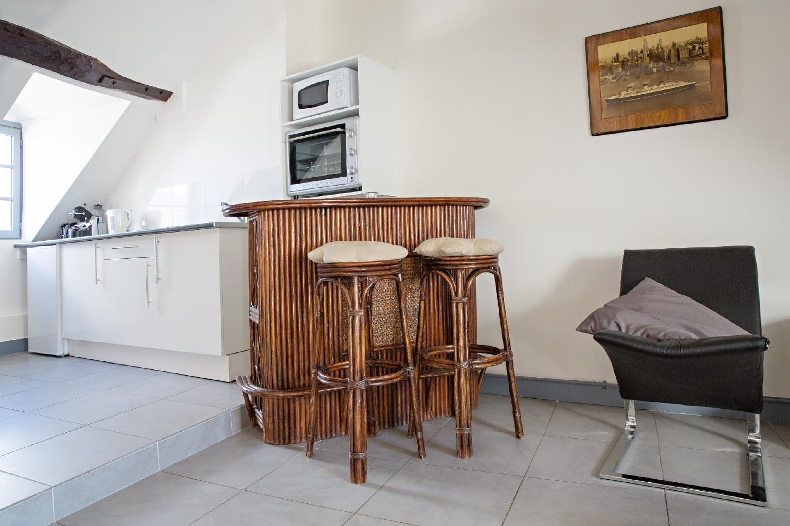 Two-Bedroom Apartment - Photo 13