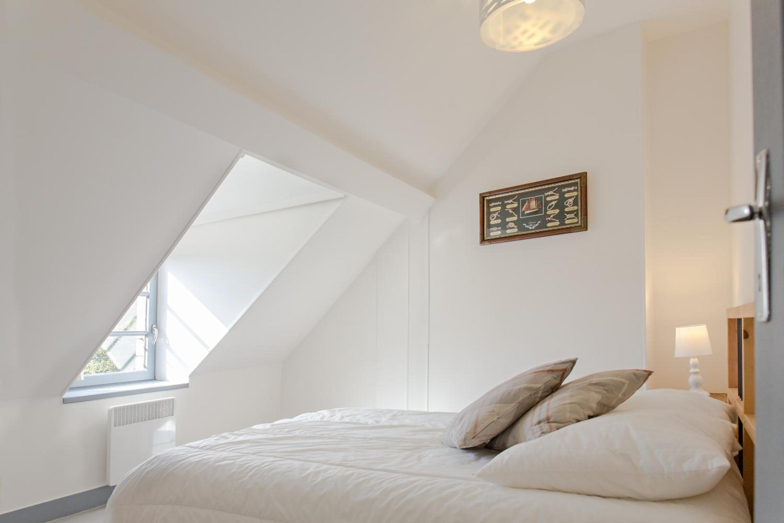 Two-Bedroom Apartment - Photo 14