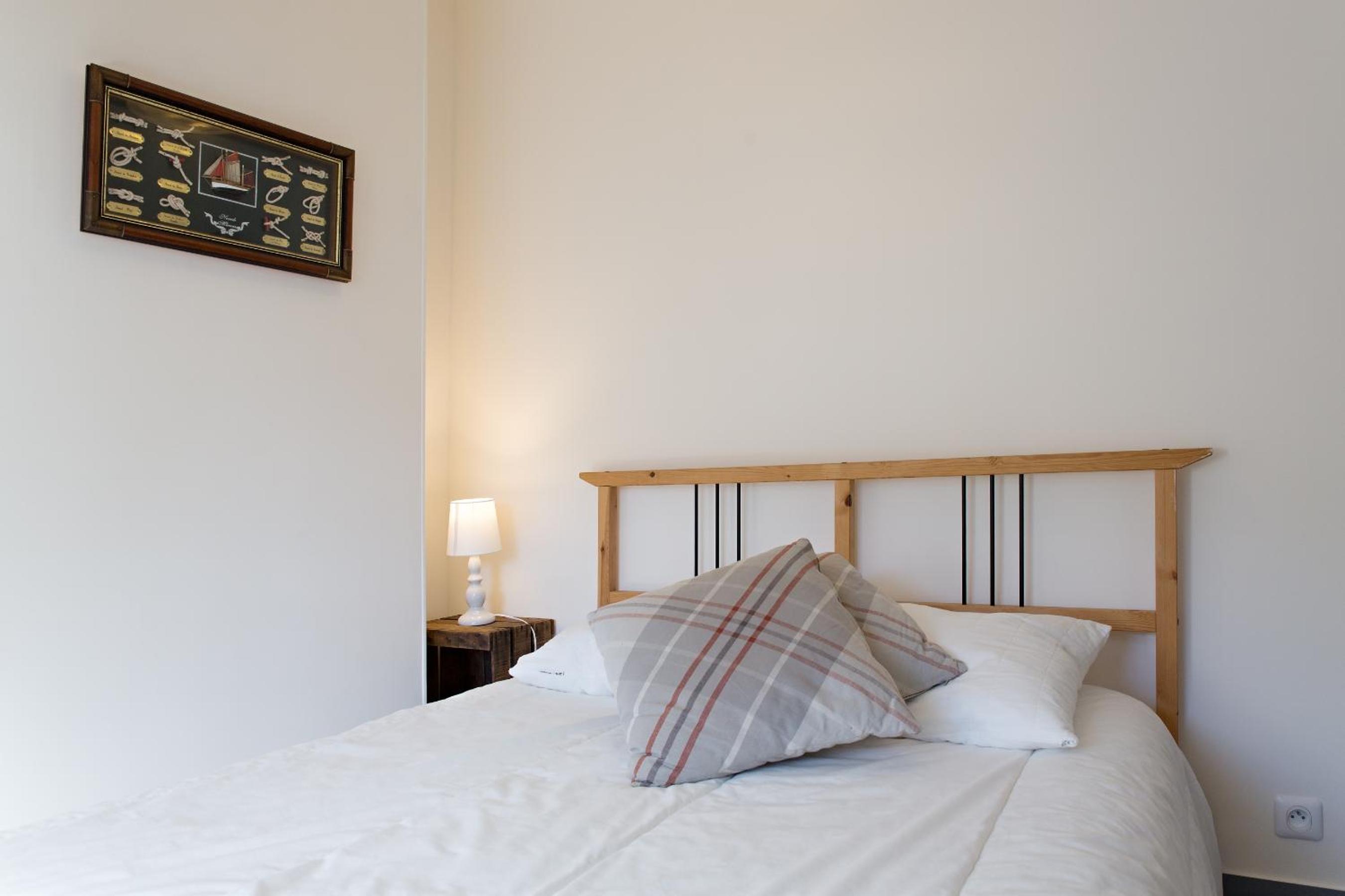 Two-Bedroom Apartment - Photo 15